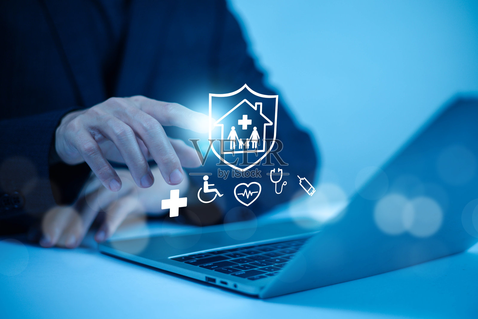 健康保险规划是一个家庭医疗保健概念，用于确保在紧急情况下的安全。医院业务很好地照顾我们的安全。照片摄影图片