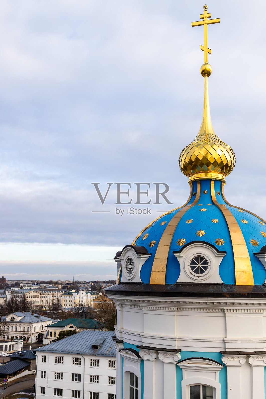 科斯特罗马市的俯瞰视图和大教堂的圆顶照片摄影图片