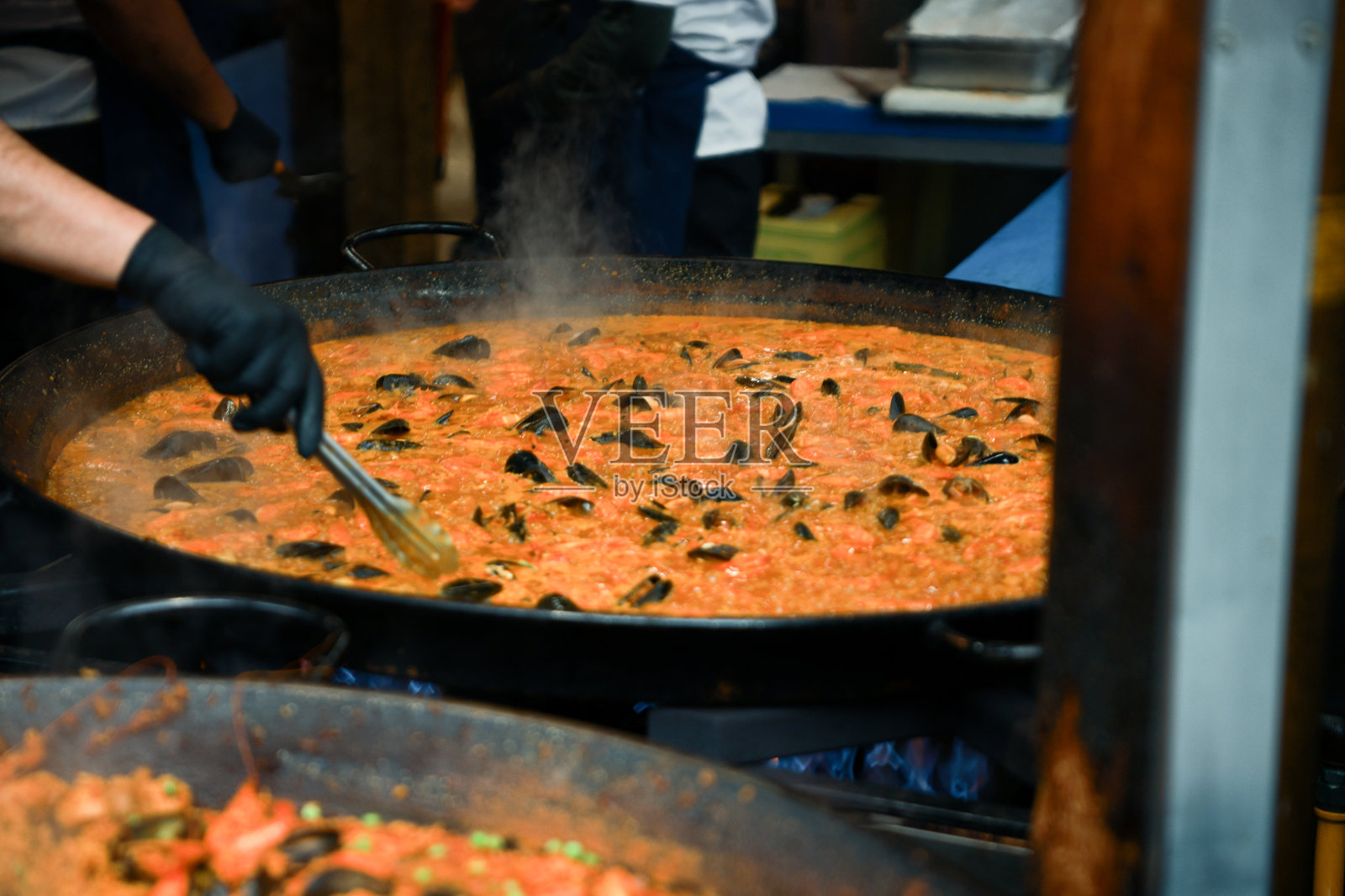 伦敦博罗市场的海鲜西班牙海鲜饭照片摄影图片