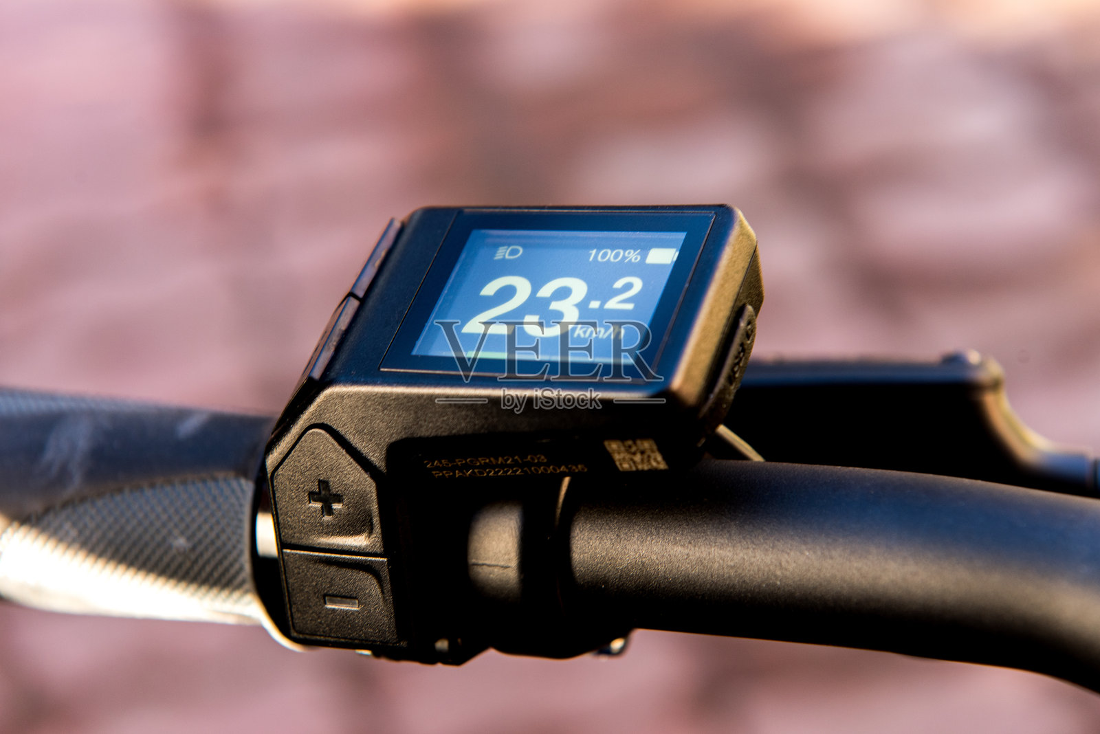 电动自行车电脑速度和功率控制照片摄影图片