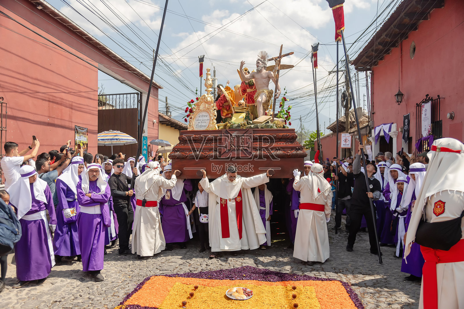 危地马拉安提瓜的圣周游行照片摄影图片