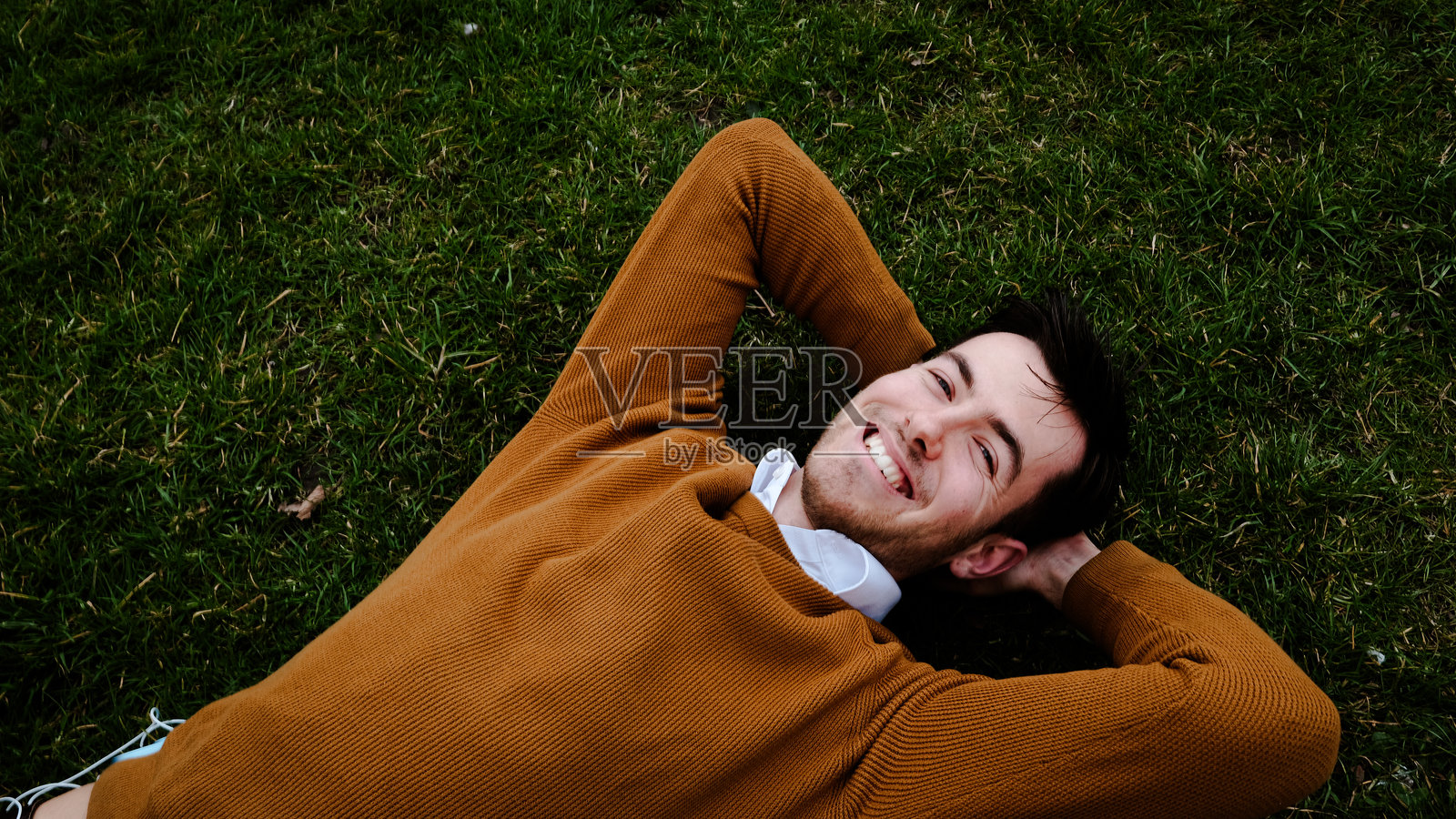 在自然中与科技连接照片摄影图片