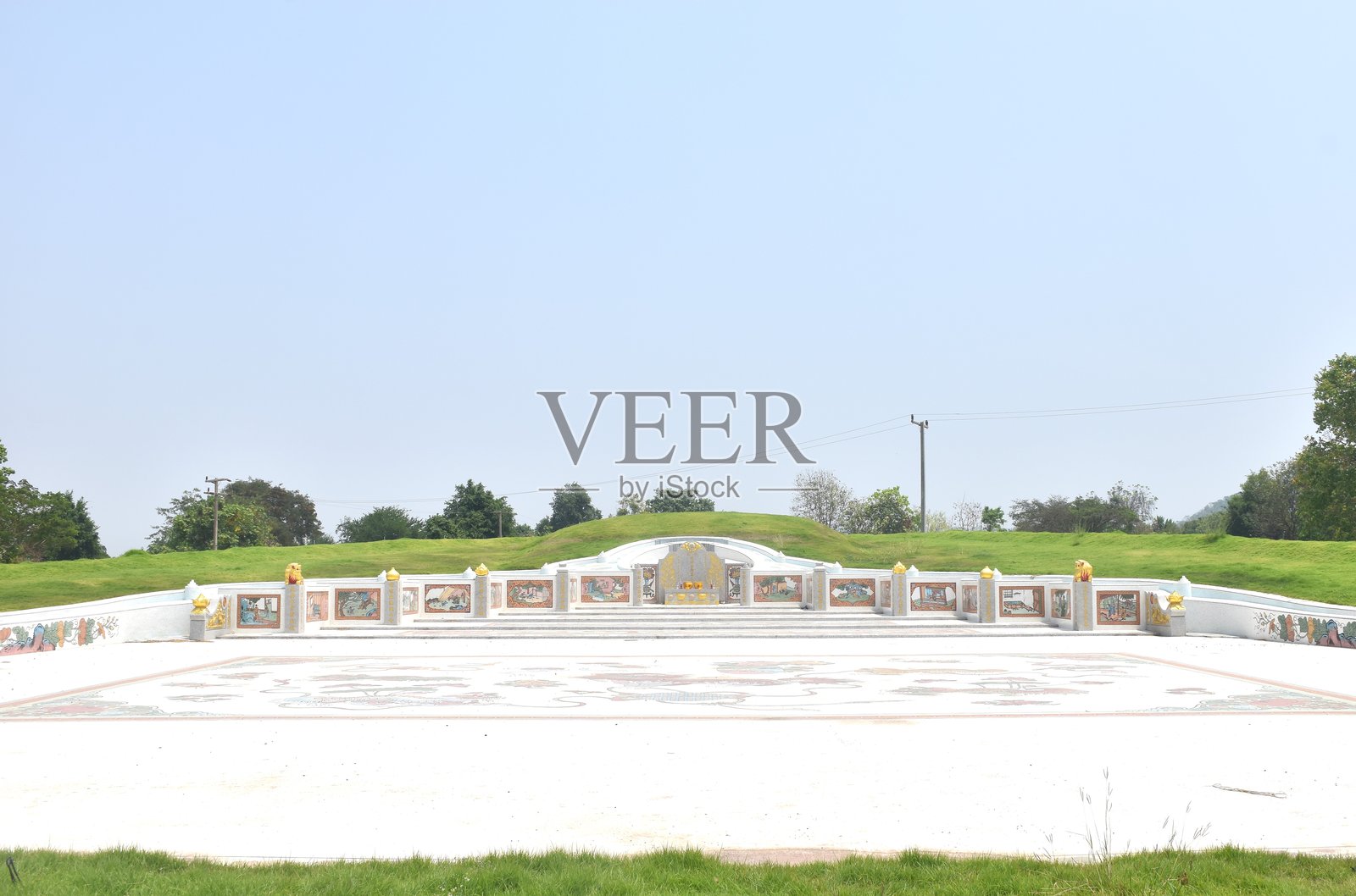 清明节的墓地中的中国墓园照片摄影图片