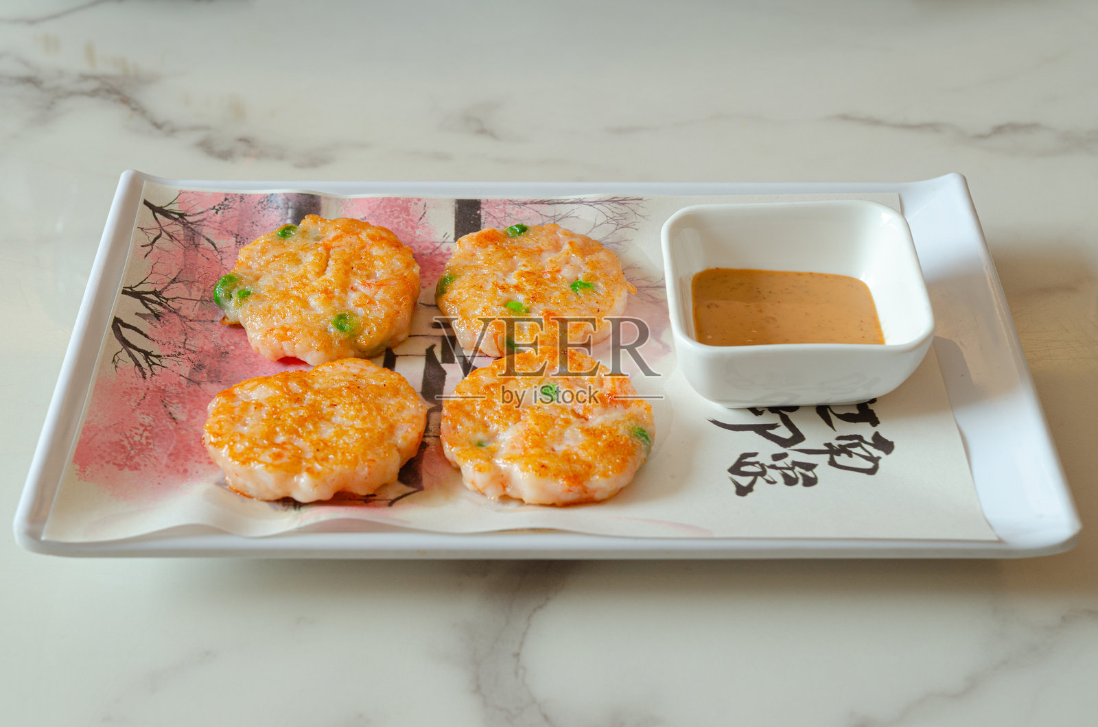 脆皮虾饼照片摄影图片