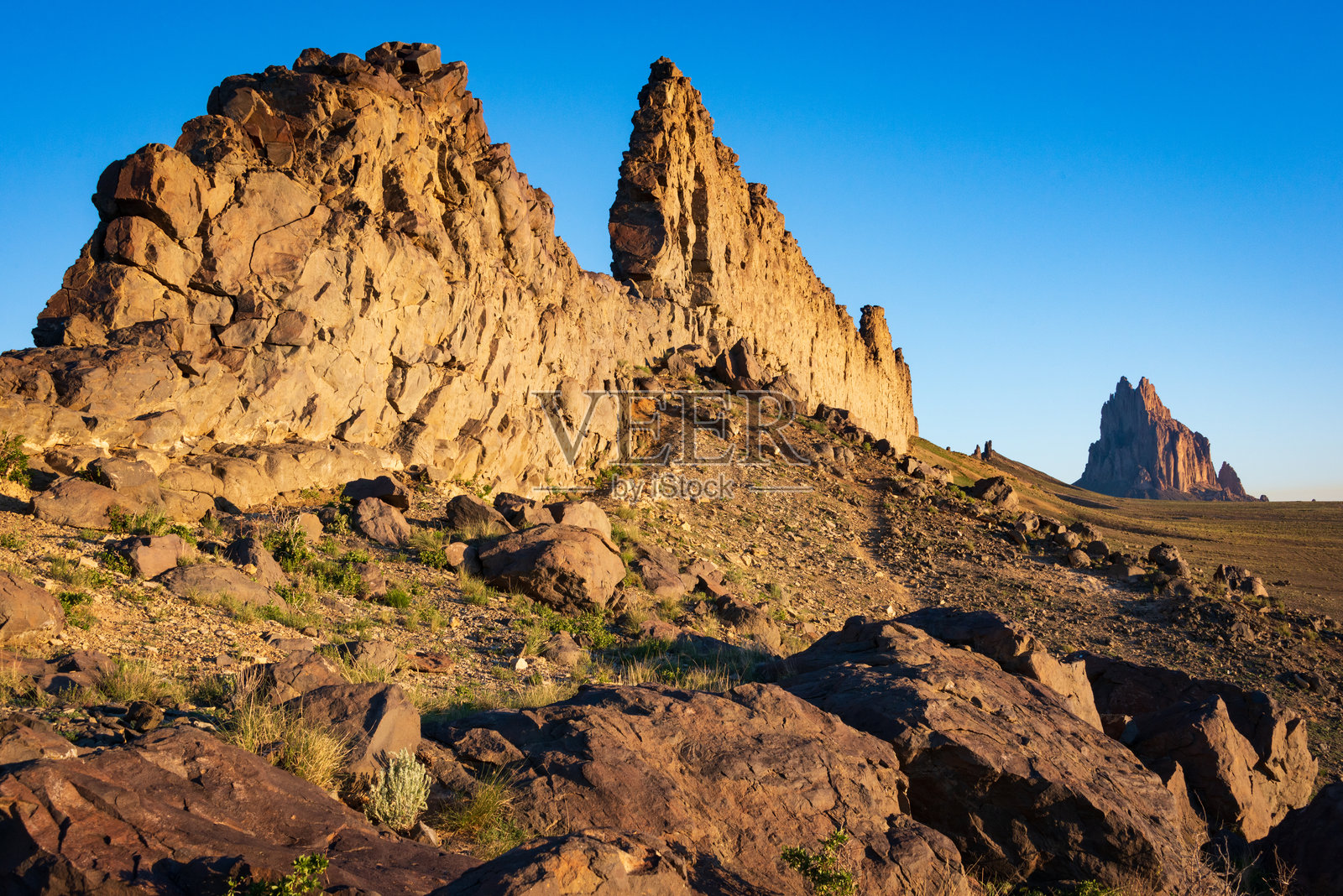 新墨西哥州的船石单峰地层照片摄影图片