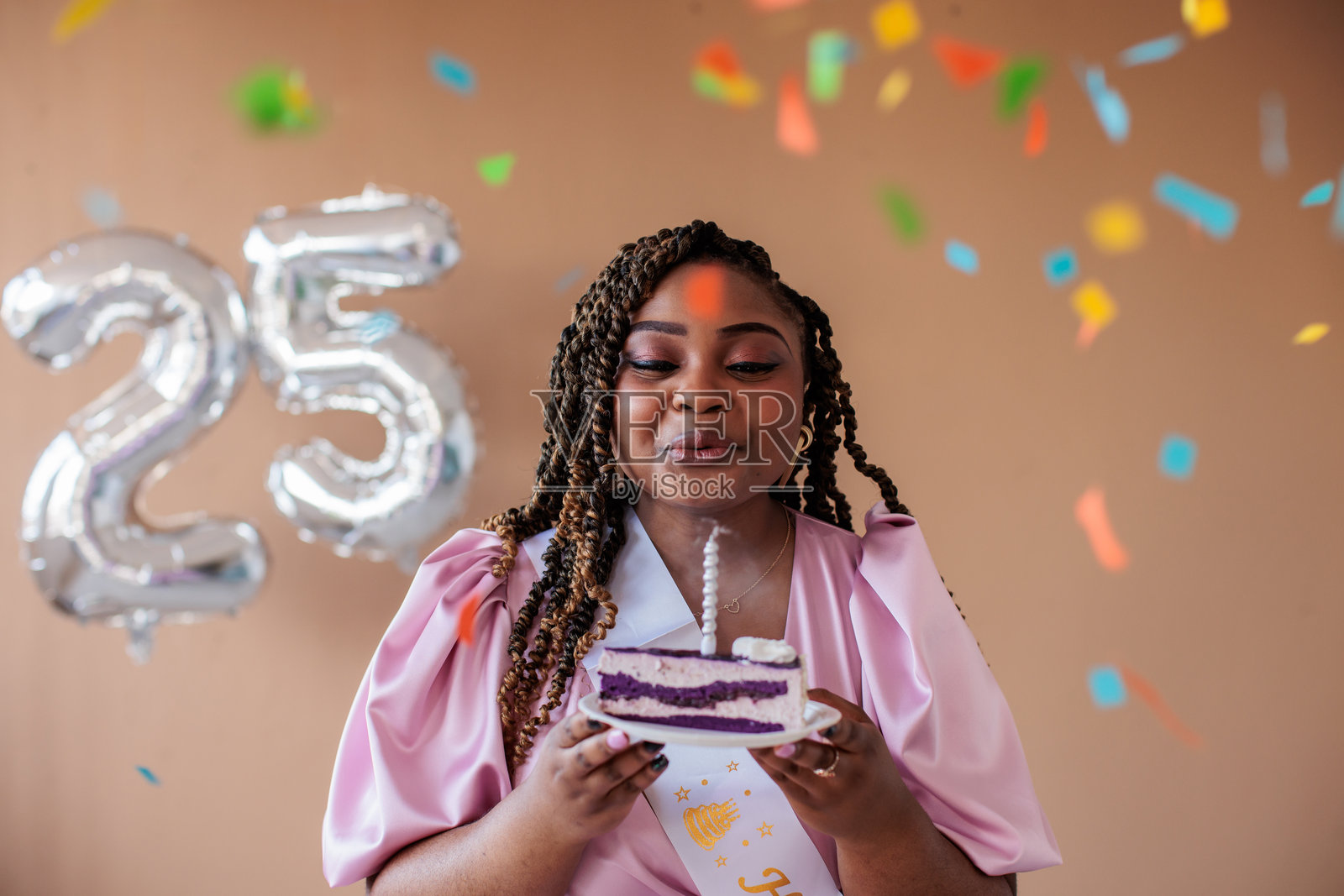 生日蛋糕肖像照片摄影图片