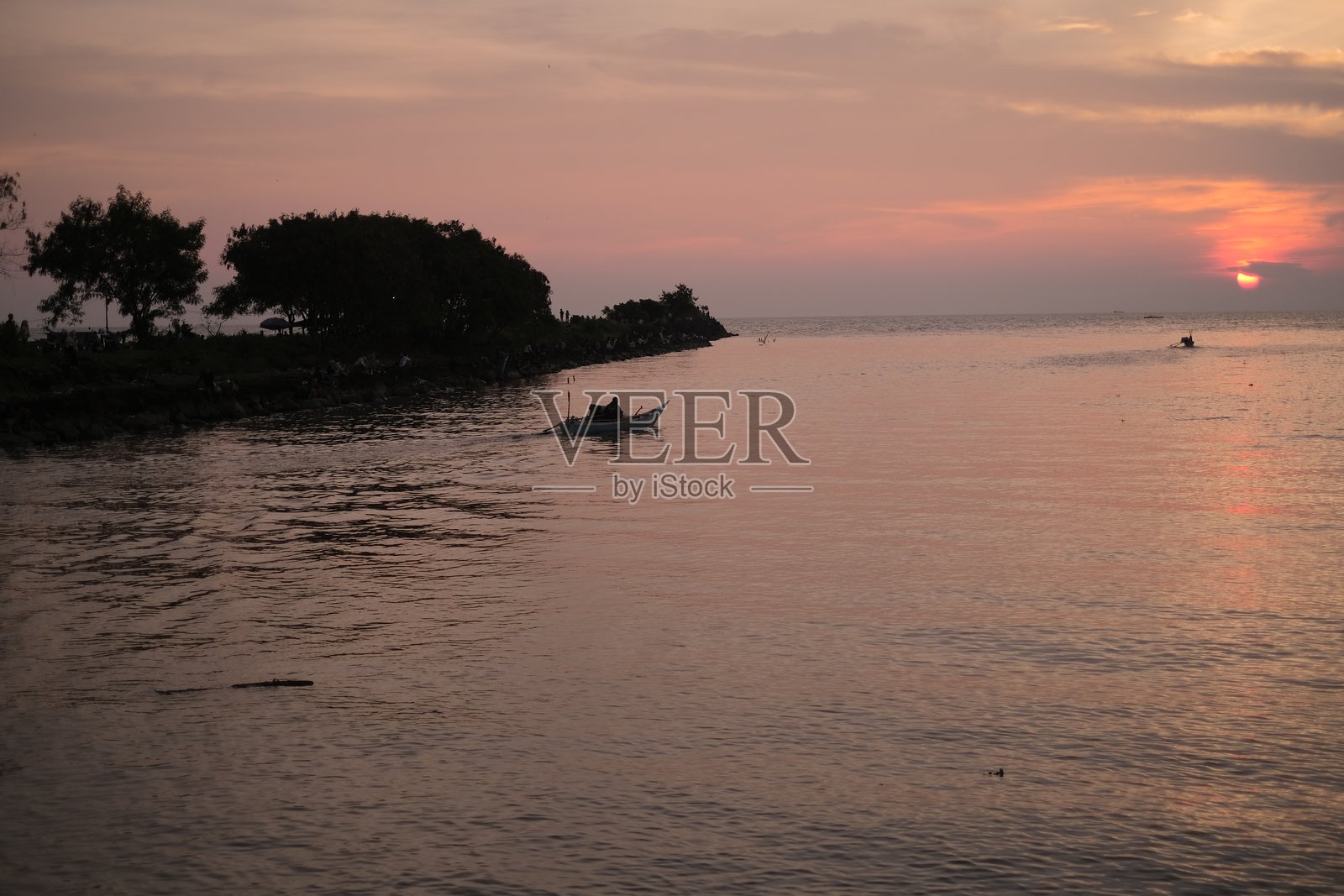 日落及周围景色照片摄影图片