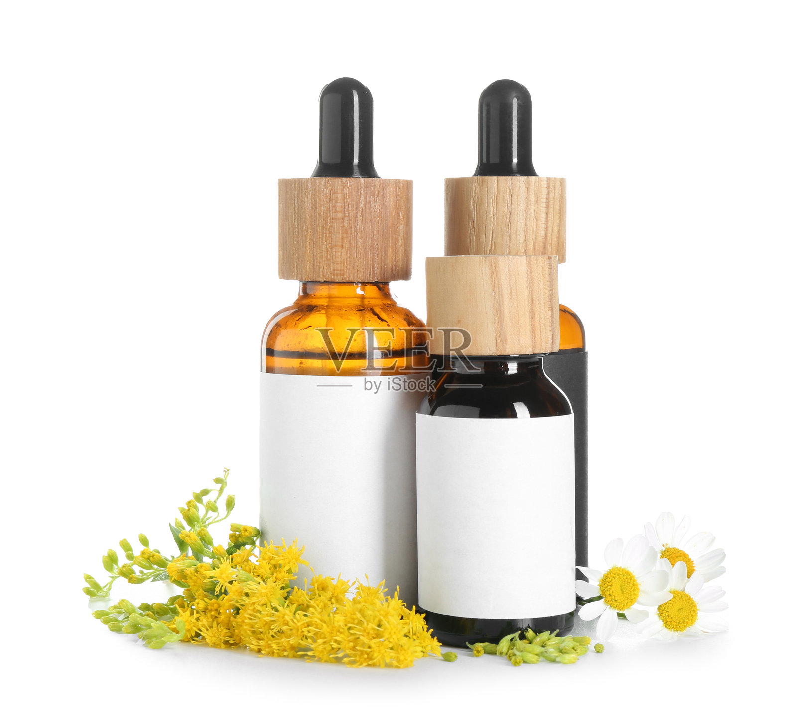 瓶子里的酊剂和花朵，背景为白色照片摄影图片