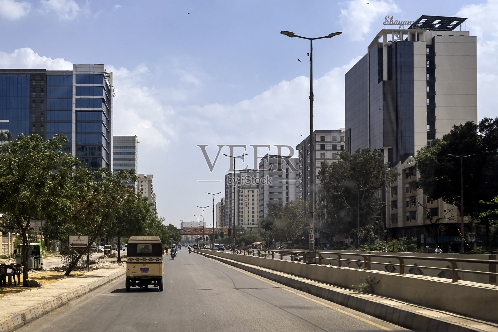 卡拉奇的道路和交通照片摄影图片