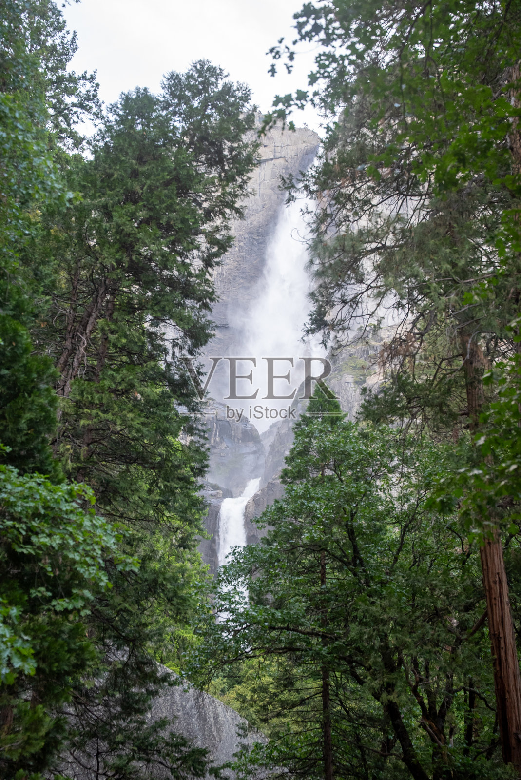 优胜美地国家公园的优胜美地瀑布照片摄影图片