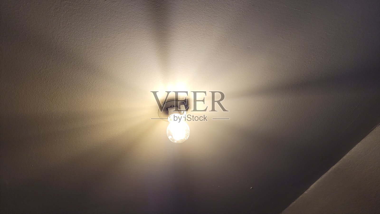 天花板DCL灯具插座和插头，已关闭照片摄影图片