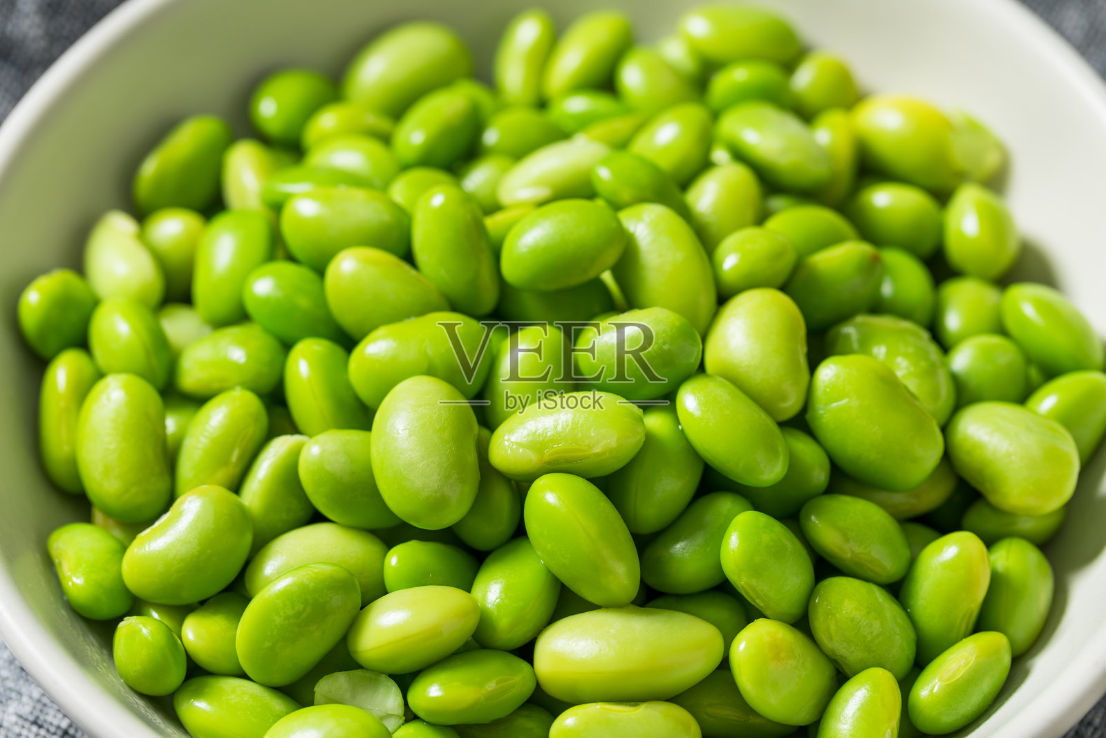 绿色有机去壳大豆豆荚照片摄影图片