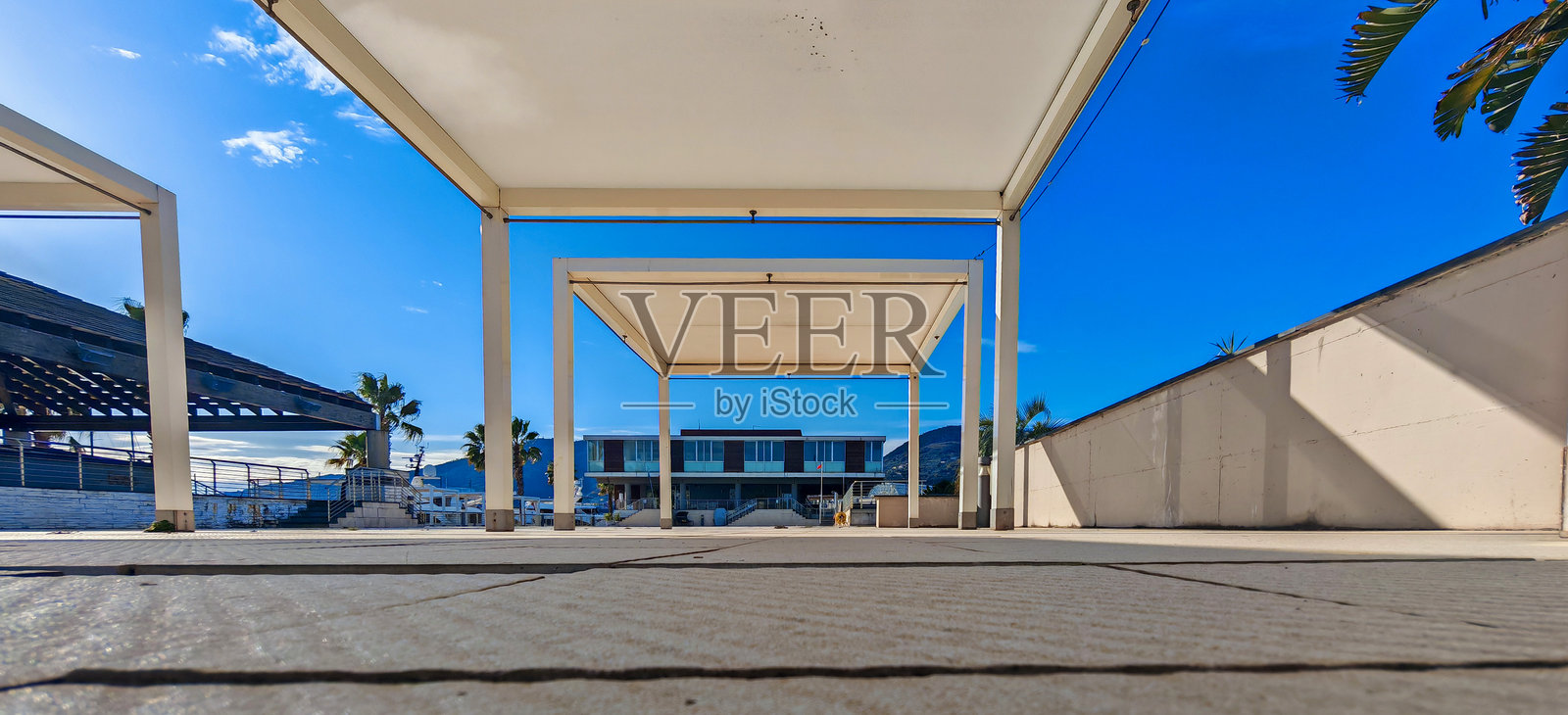 意大利拉斯佩齐亚的豪华游艇港口细节照片摄影图片