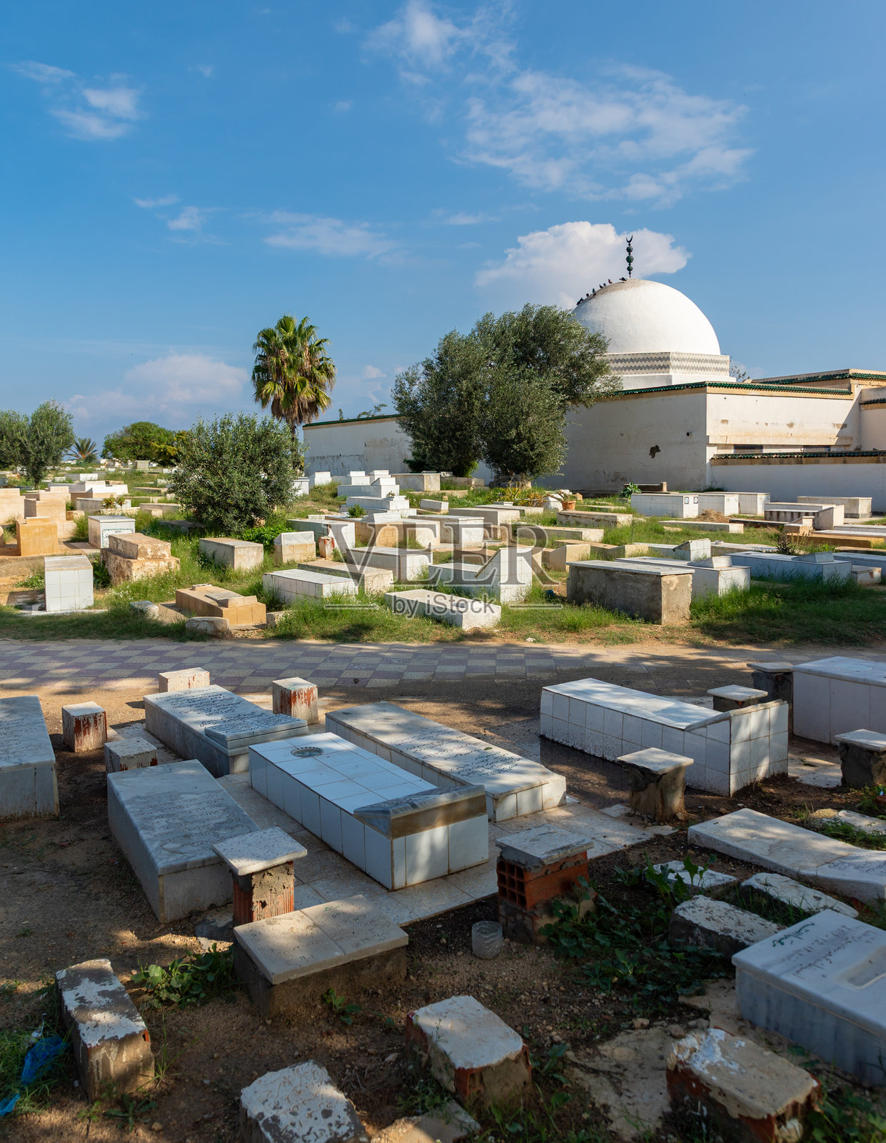 莫纳斯提尔公墓照片摄影图片