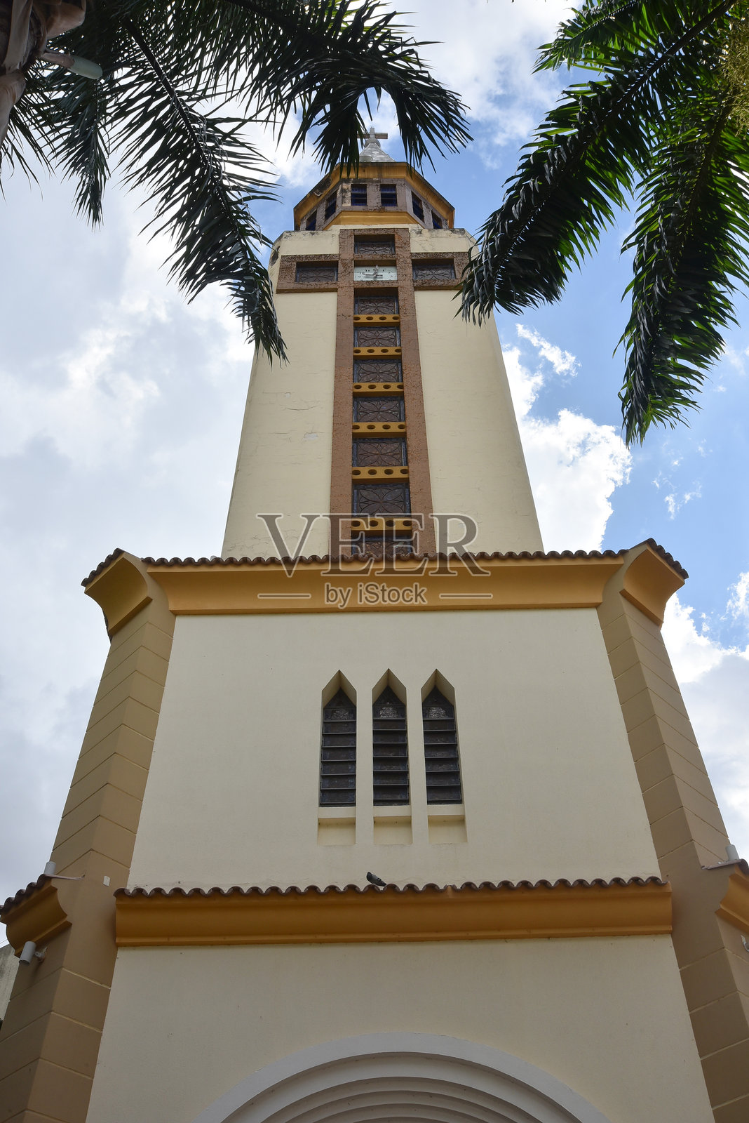 戈亚尼亚的装饰艺术建筑，戈亚尼亚大教堂，天主教教堂，历史遗产建筑照片摄影图片