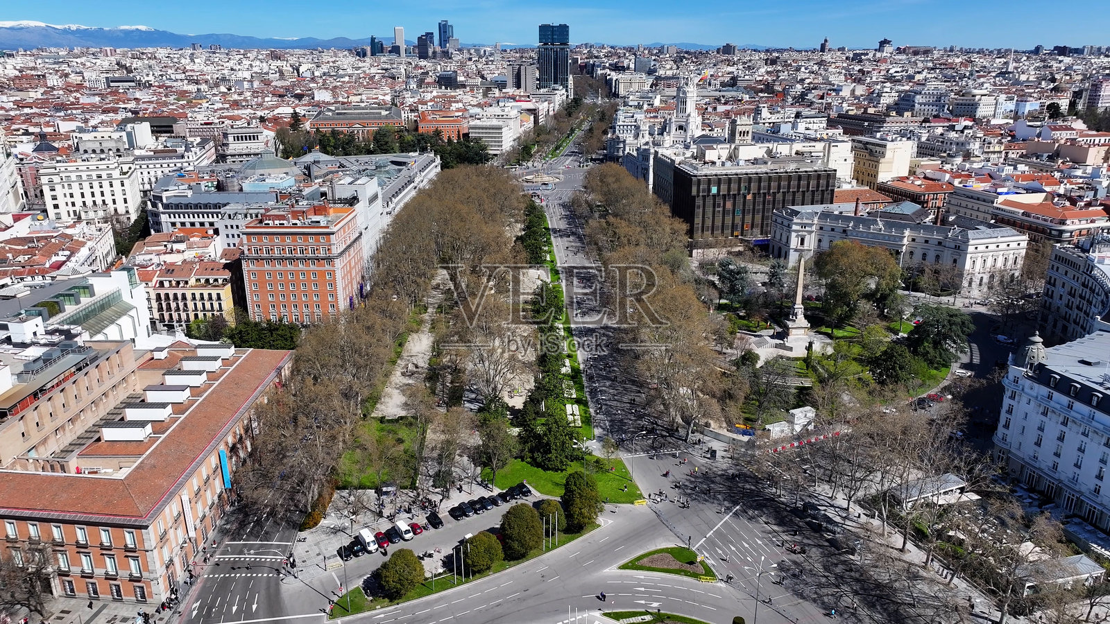令人惊叹的马德里天际线，位于西班牙马德里自治区。照片摄影图片