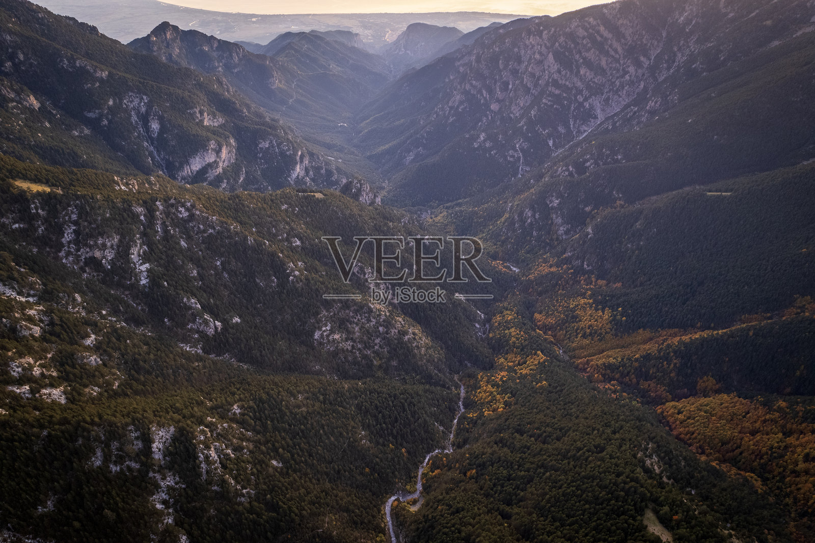 奥林匹斯山上的森林照片摄影图片