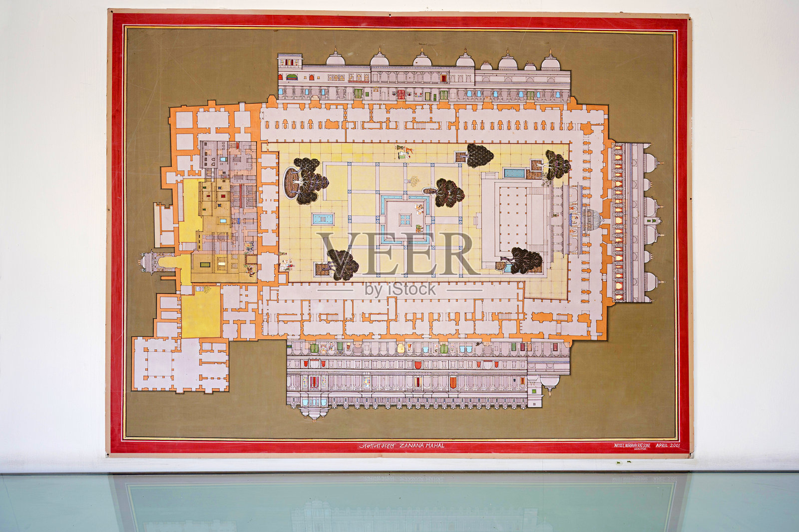 拉贾斯坦邦乌代布尔市宫博物馆展出的色彩斑斓的文物和画作照片摄影图片