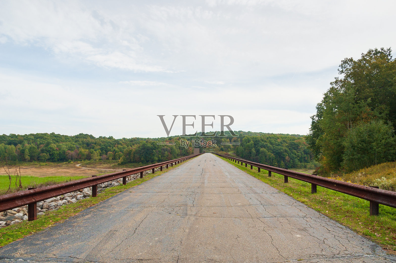 美国陆军工程兵团联合城市大坝，宾夕法尼亚州的公园照片摄影图片