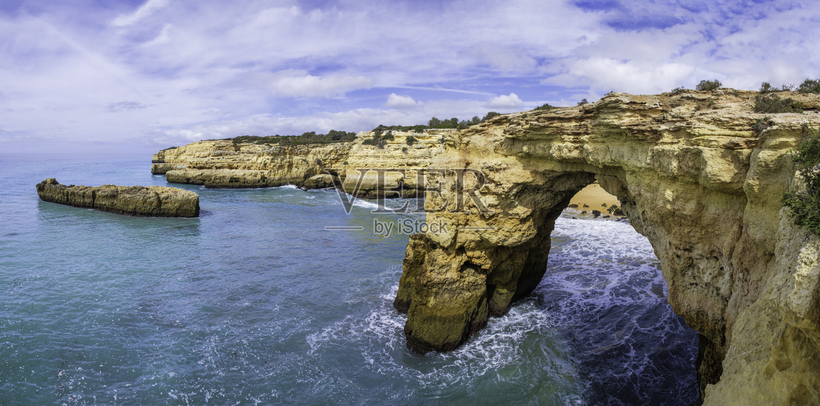 阿尔加维的阿尔班德拉拱门，自然地标（葡萄牙）照片摄影图片