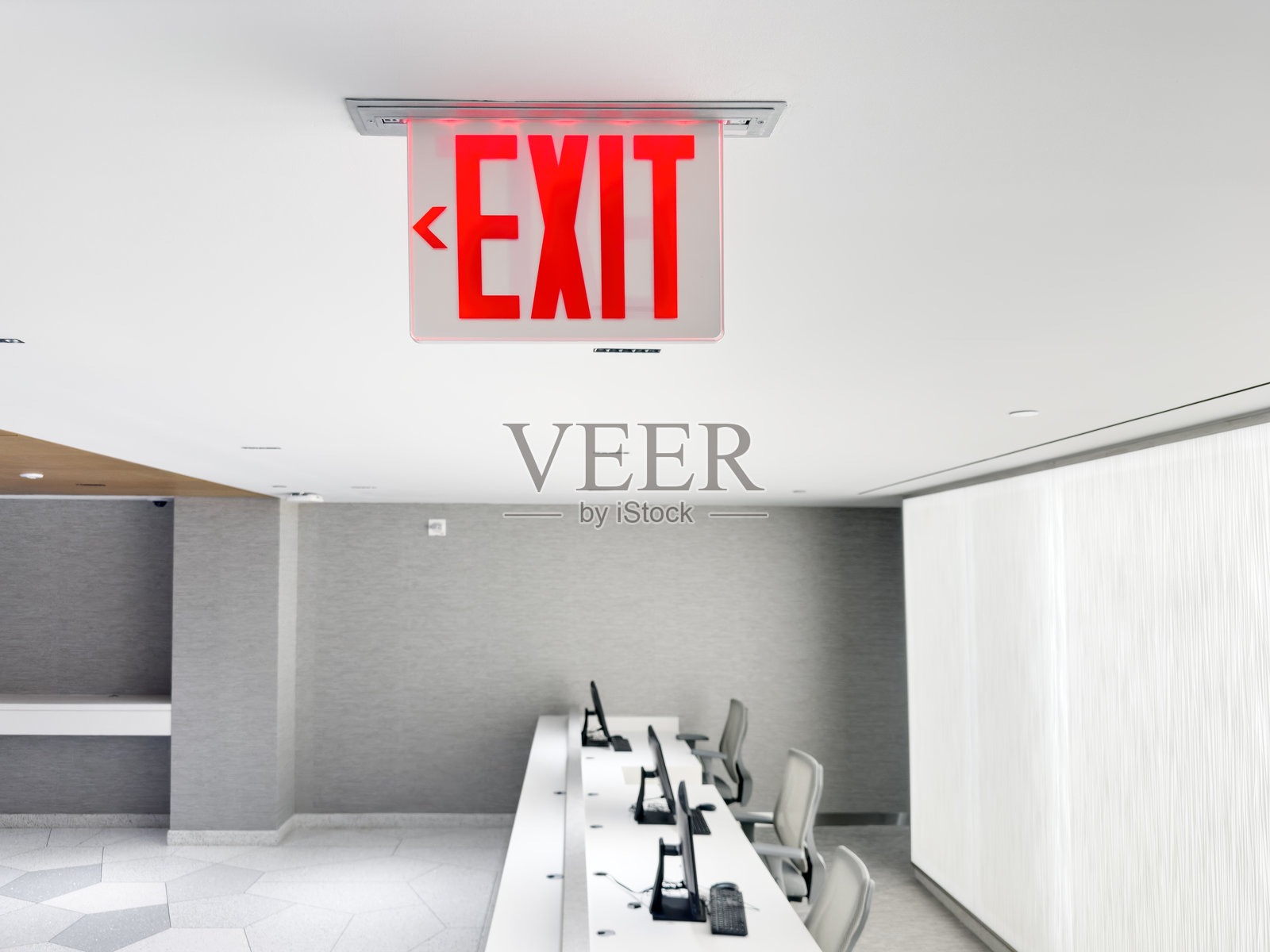 出口标志照片摄影图片