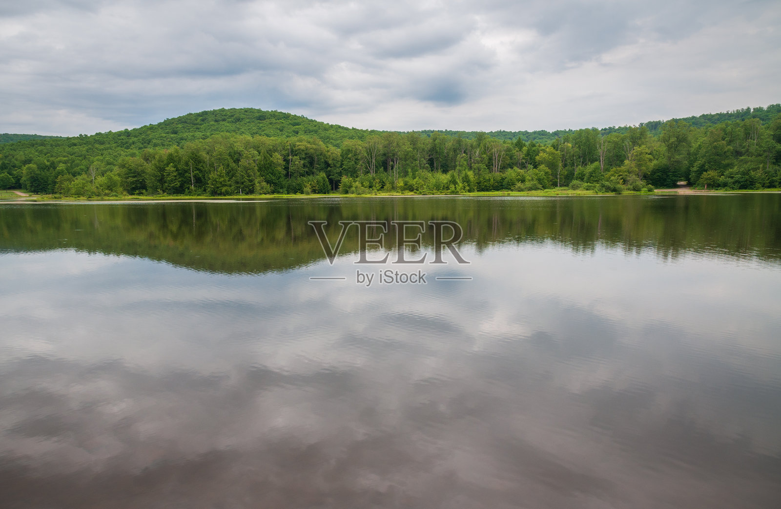 宾夕法尼亚州沃伦县愉快镇的查普曼州立公园照片摄影图片