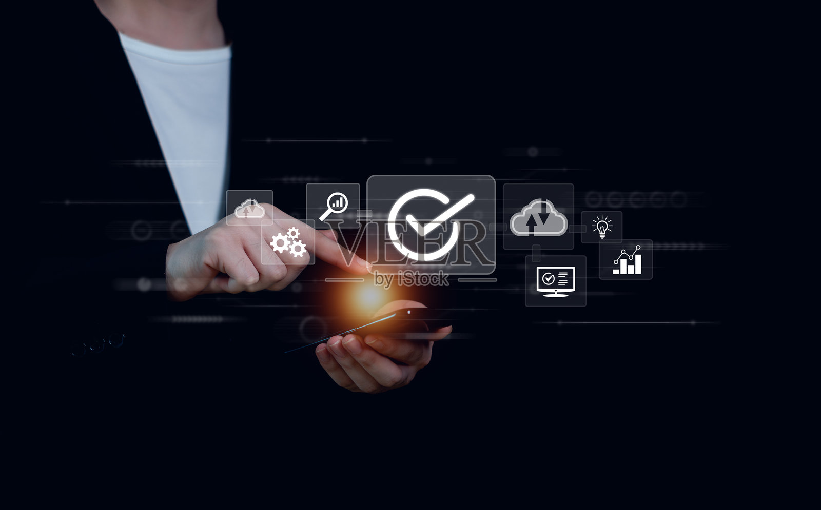 标准、保证、ISO认证与满意度、服务体验，展示产品和服务的标准化概念。照片摄影图片