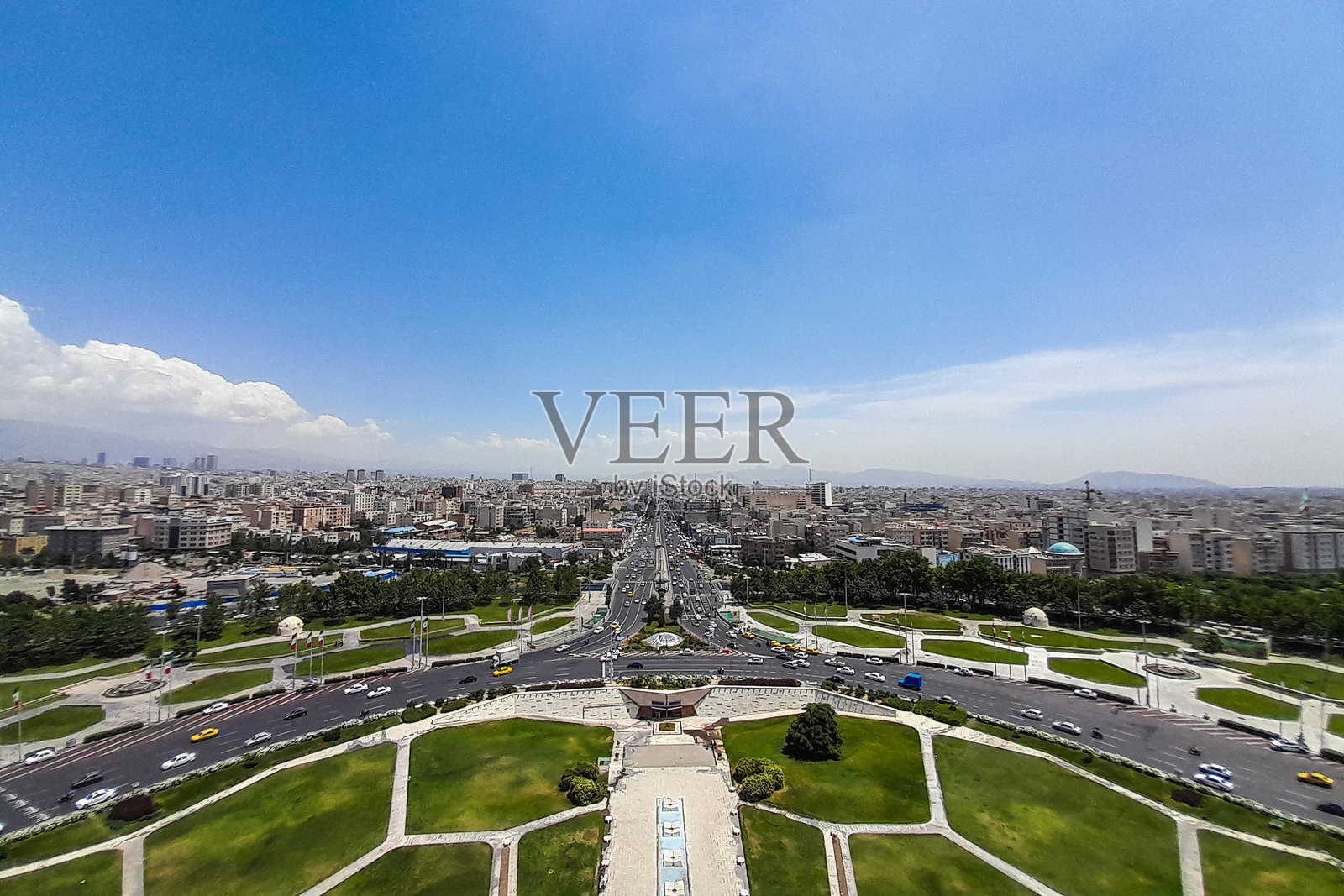 从米拉德塔俯瞰德黑兰市的美丽景色照片摄影图片