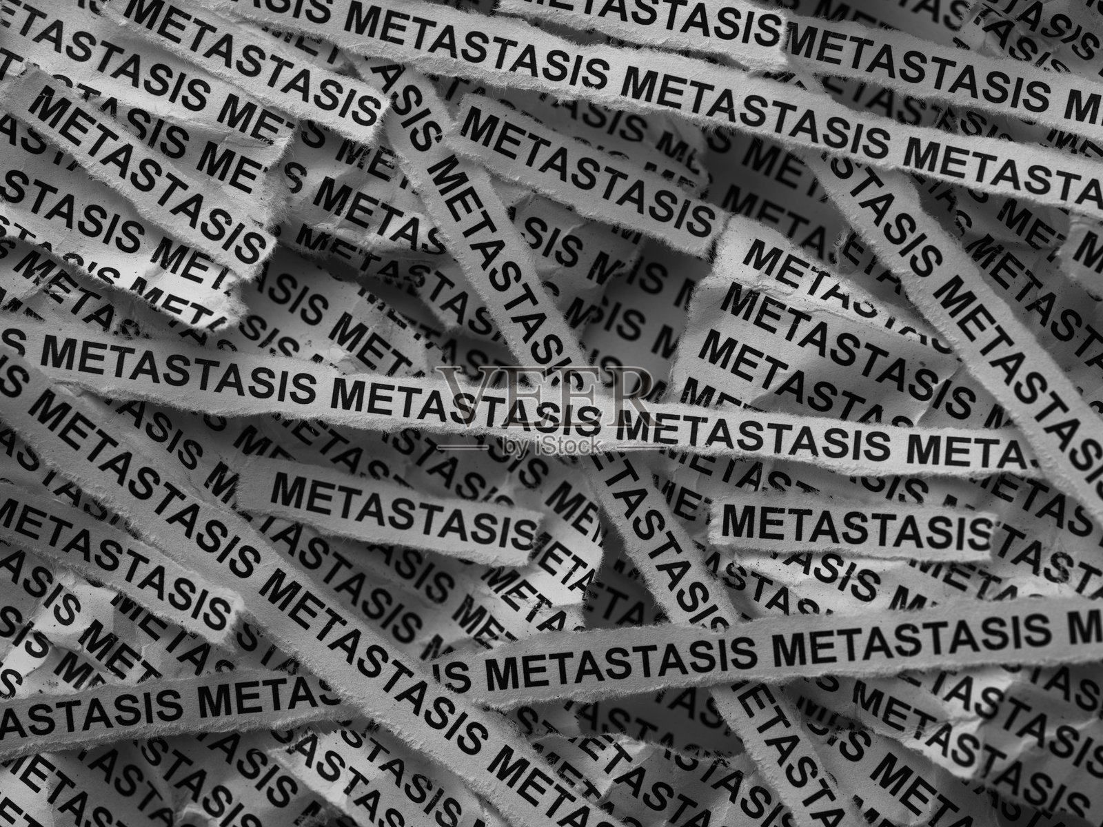 印有“转移”字样的报纸条。照片摄影图片