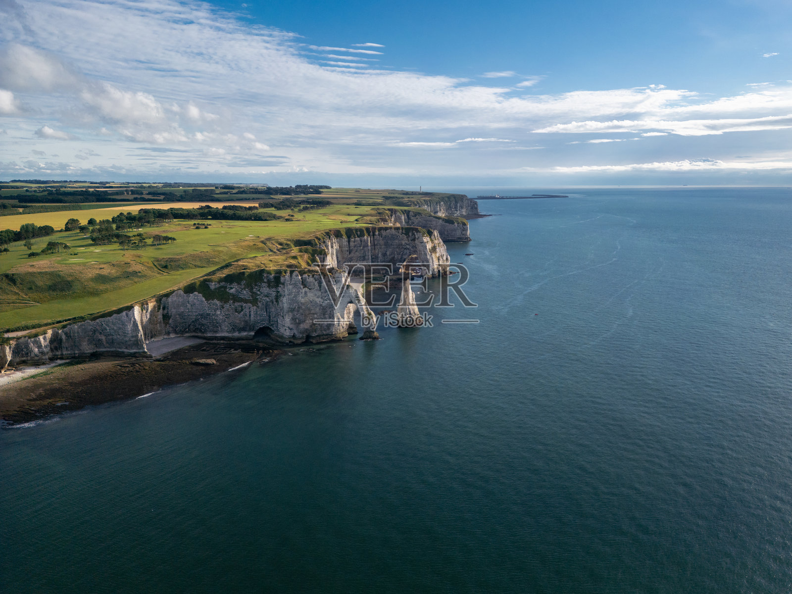 埃特雷塔，著名的白色悬崖照片摄影图片