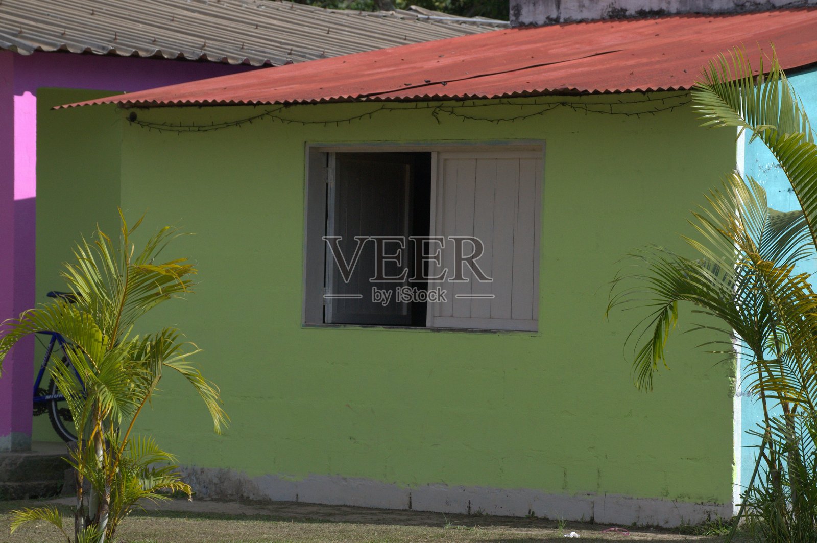 博利瓦尔州的房屋及其建筑风格。照片摄影图片