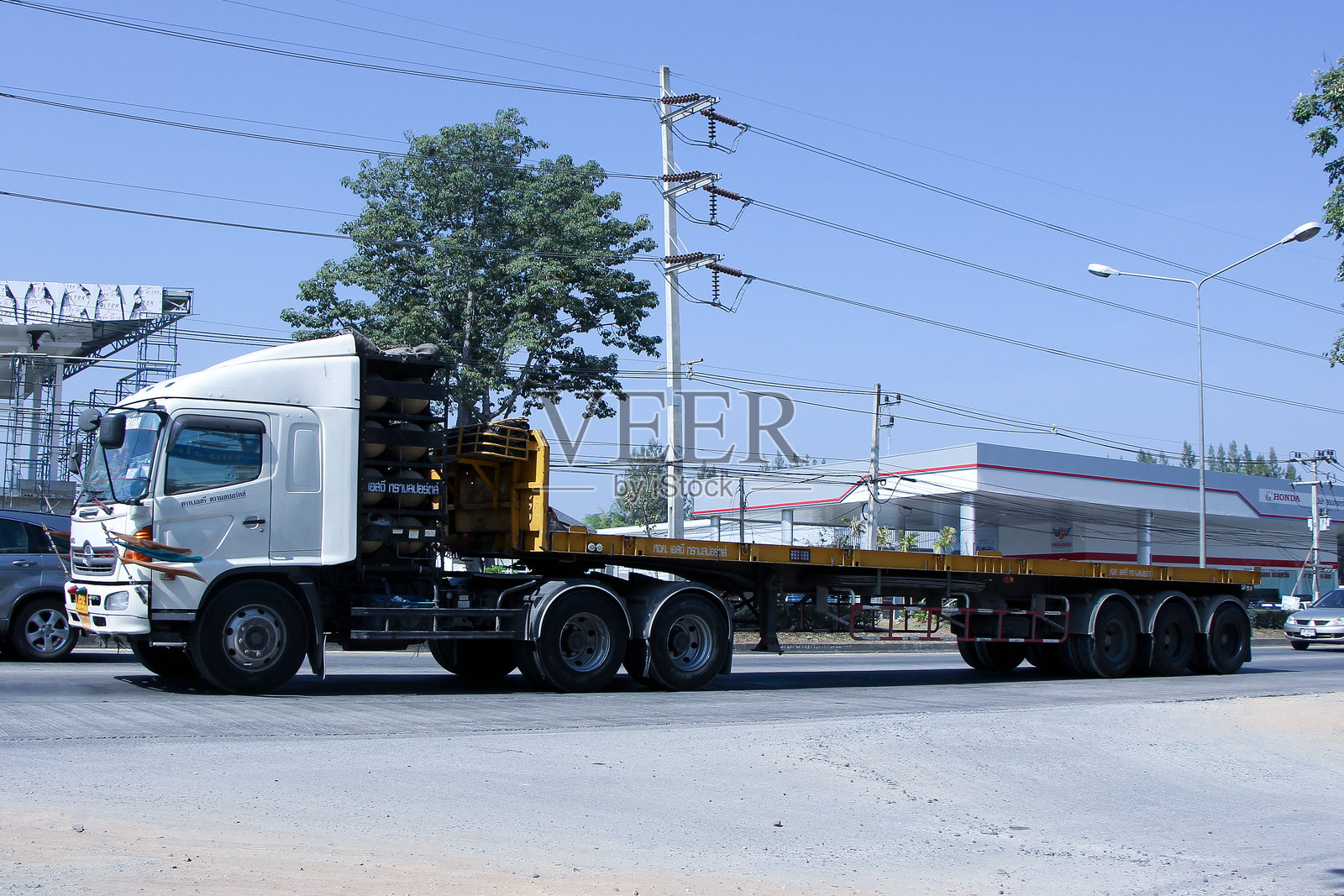 SG运输公司的拖车卡车照片摄影图片