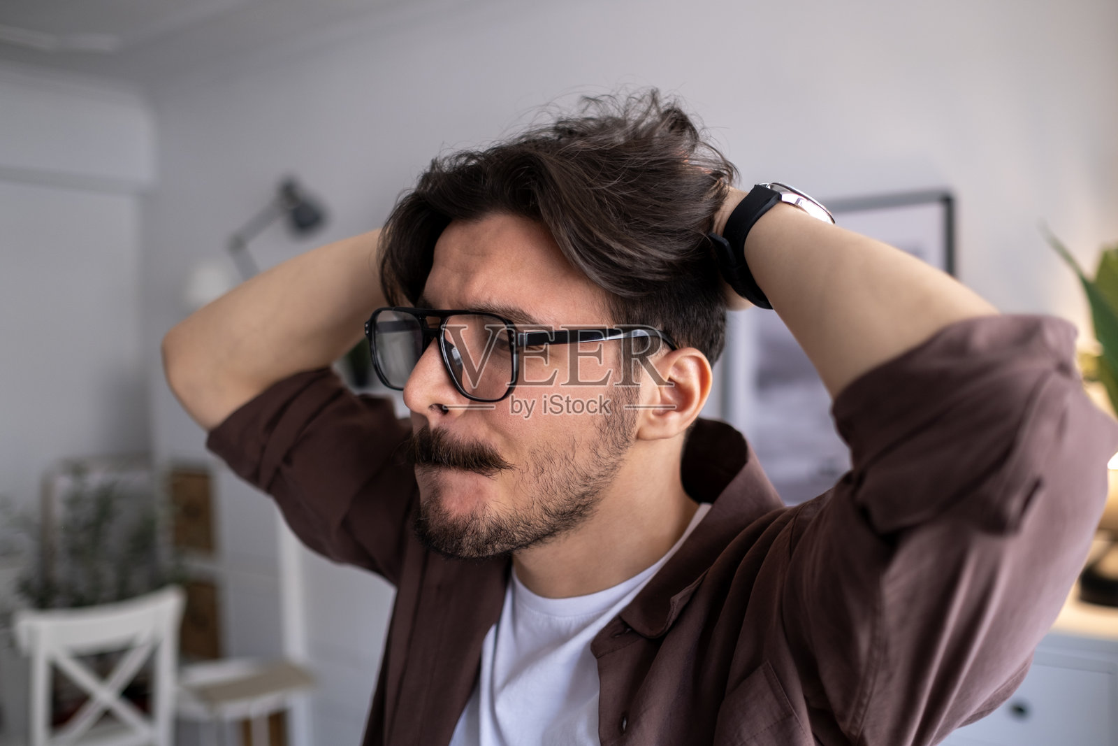 不！这不可能！照片摄影图片