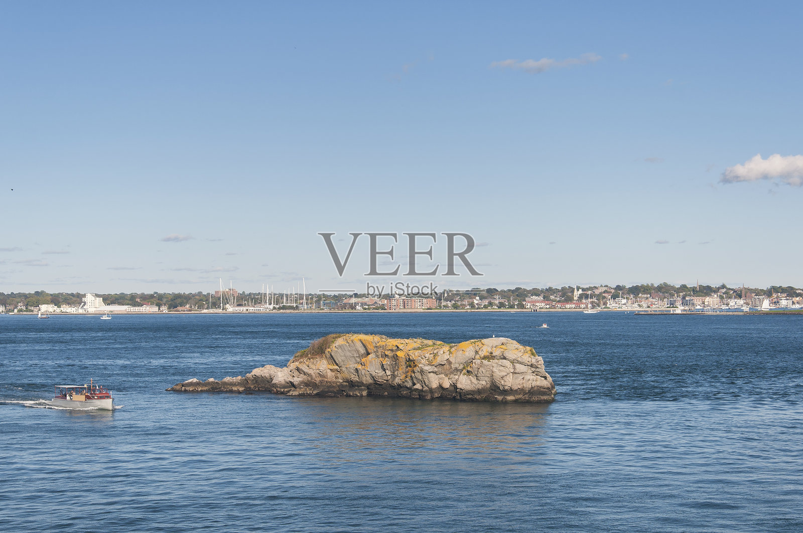 以罗德岛纽波特为背景的船只照片摄影图片