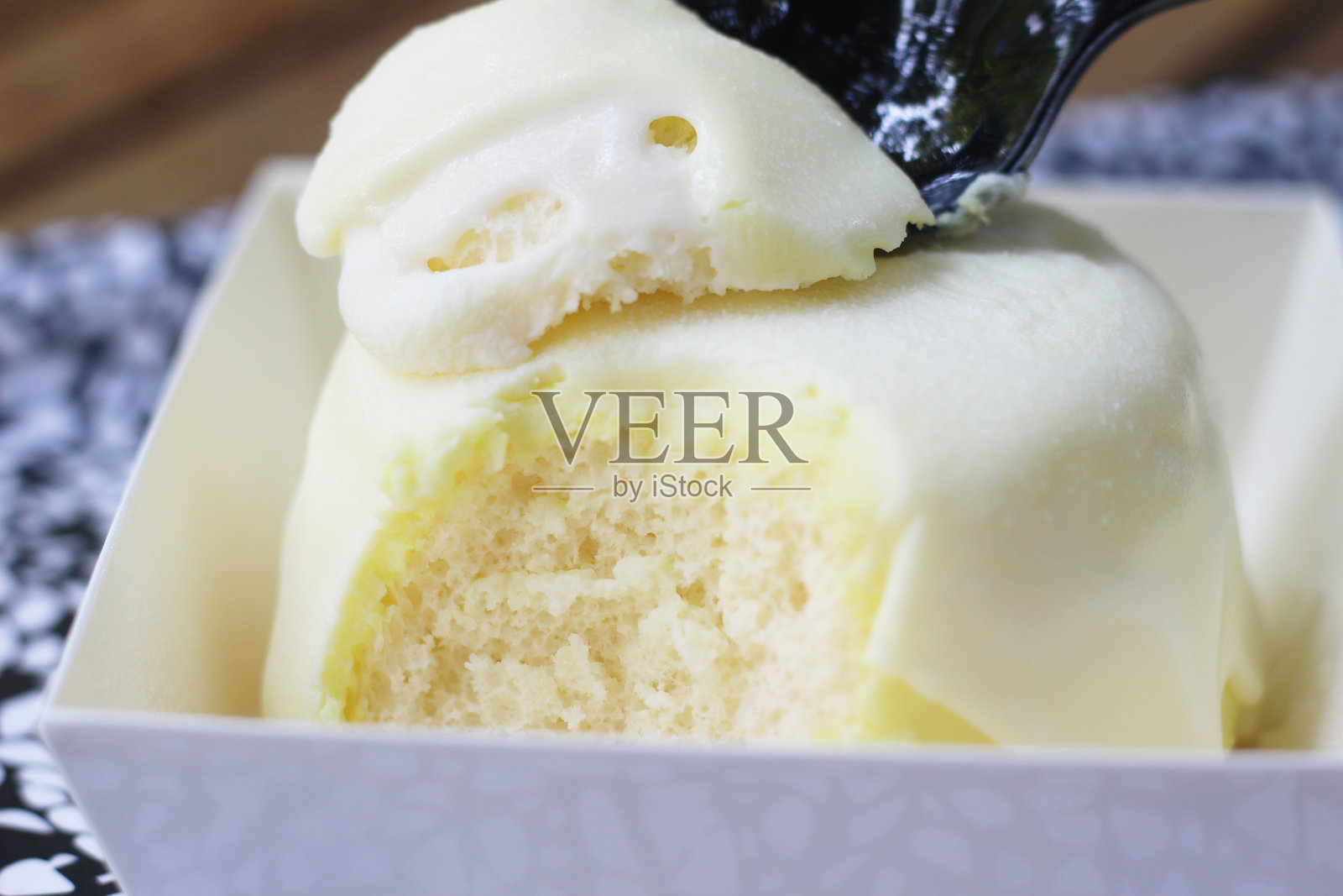 美味的橙子蛋糕照片摄影图片