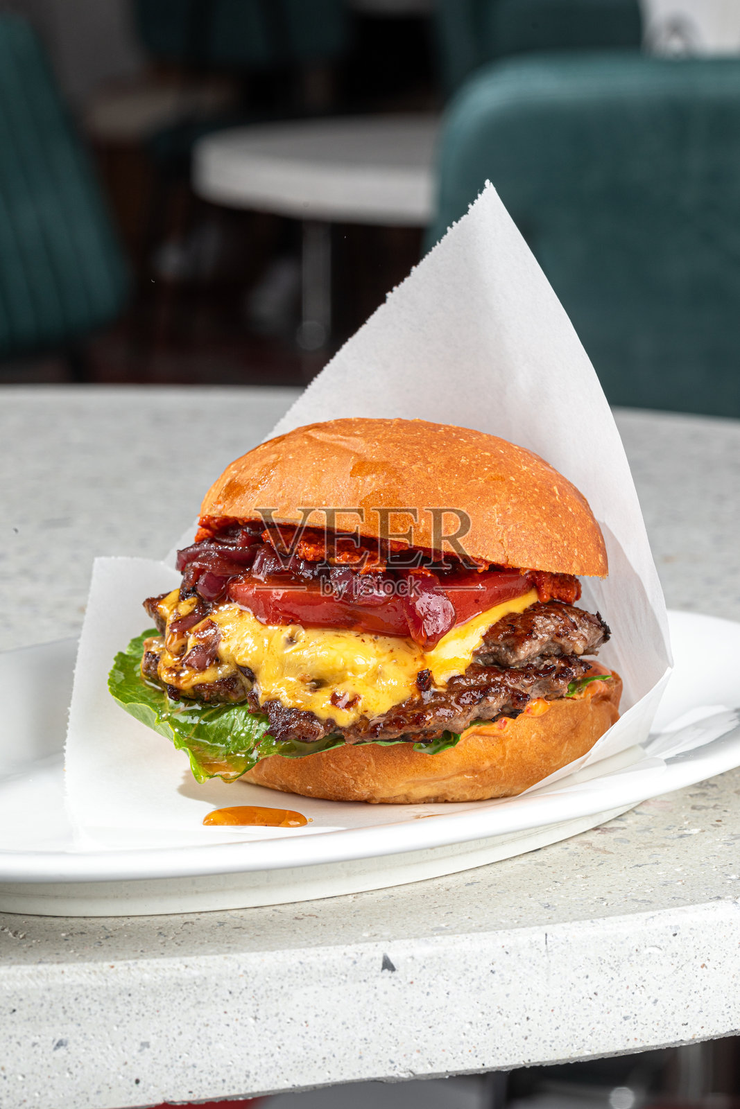 美味的美式汉堡的一部分照片摄影图片