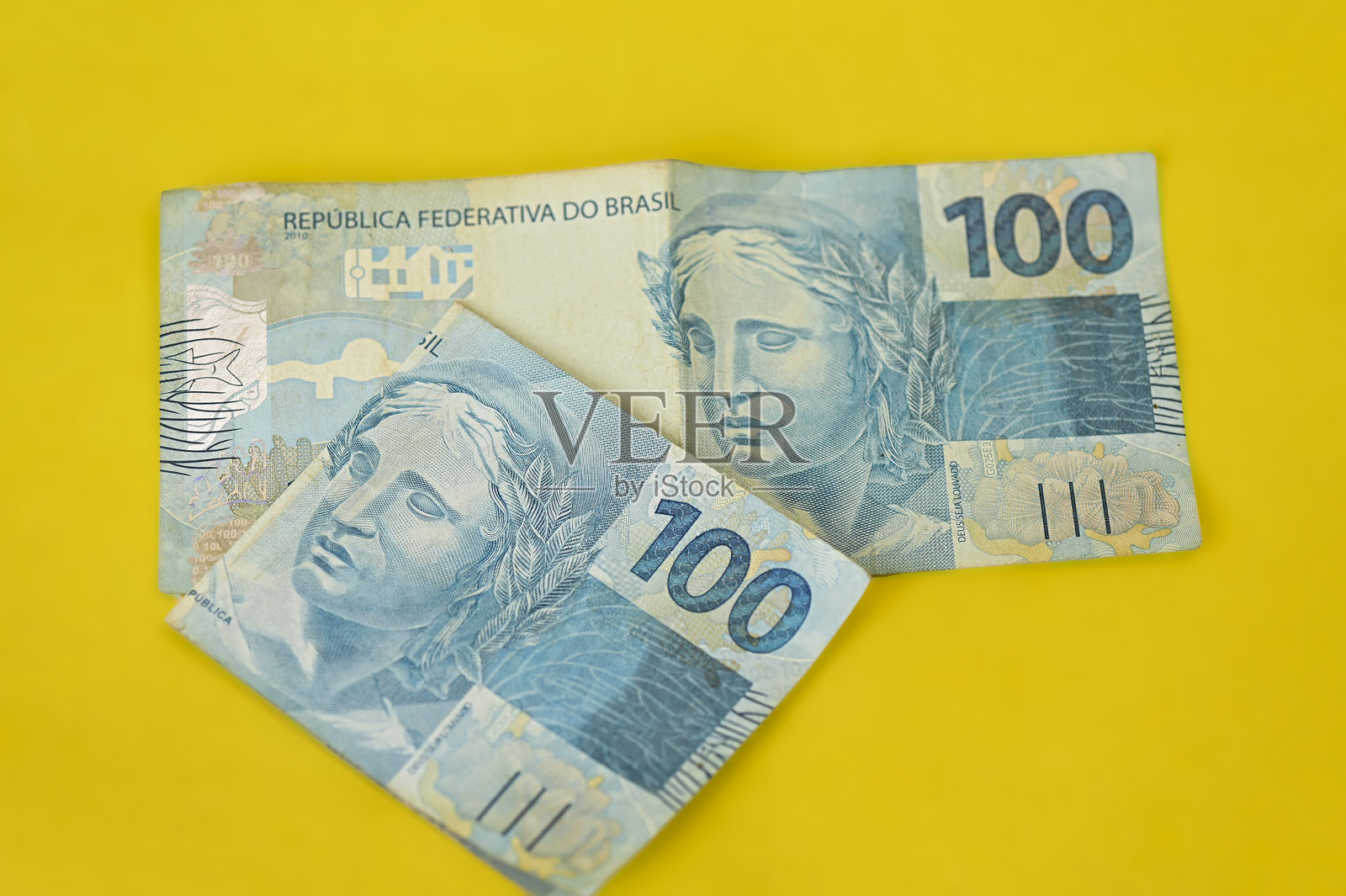 巴西雷亚尔纸币的金融价值、通货膨胀与经济照片摄影图片