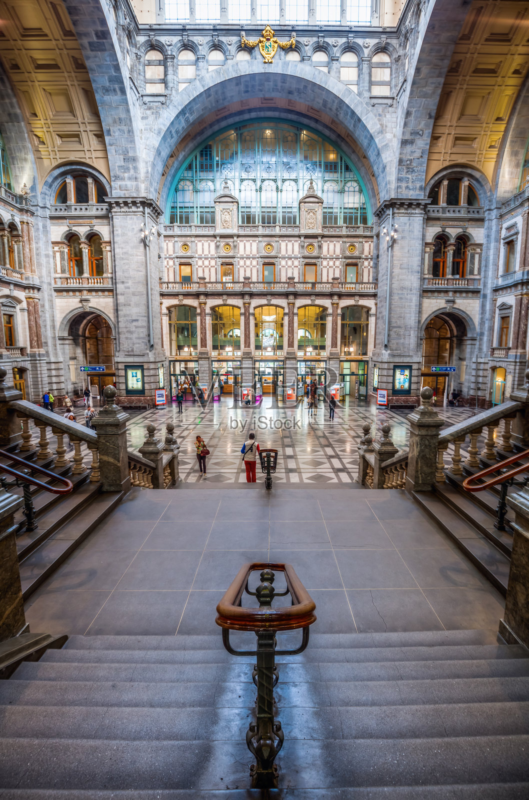 比利时安特卫普的历史主火车站照片摄影图片