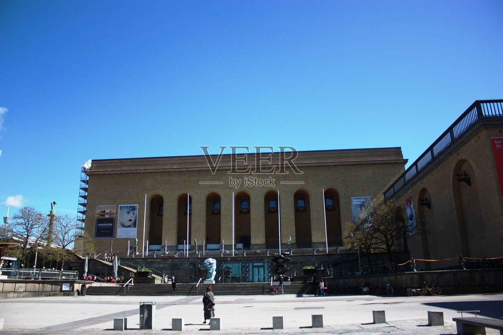 瑞典哥德堡的艺术博物馆在蓝天之下照片摄影图片