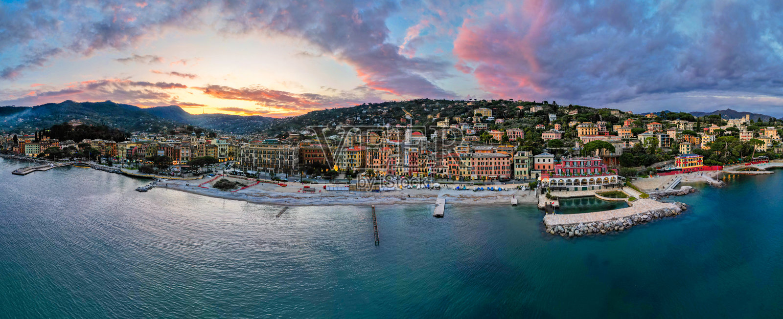 黄昏时分的圣玛格丽塔利古雷航拍图照片摄影图片