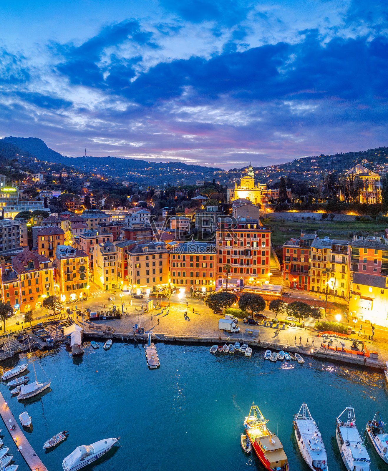 黄昏时分的圣玛格丽塔利古雷航拍图照片摄影图片