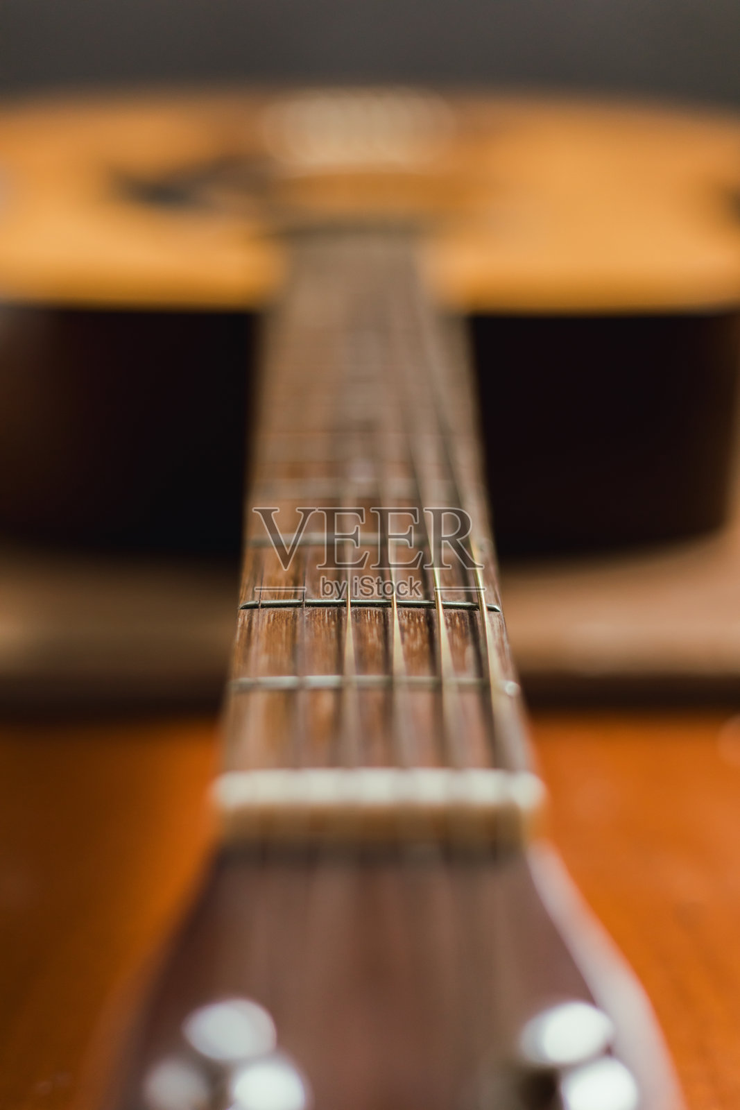 古典木吉他的弦照片摄影图片