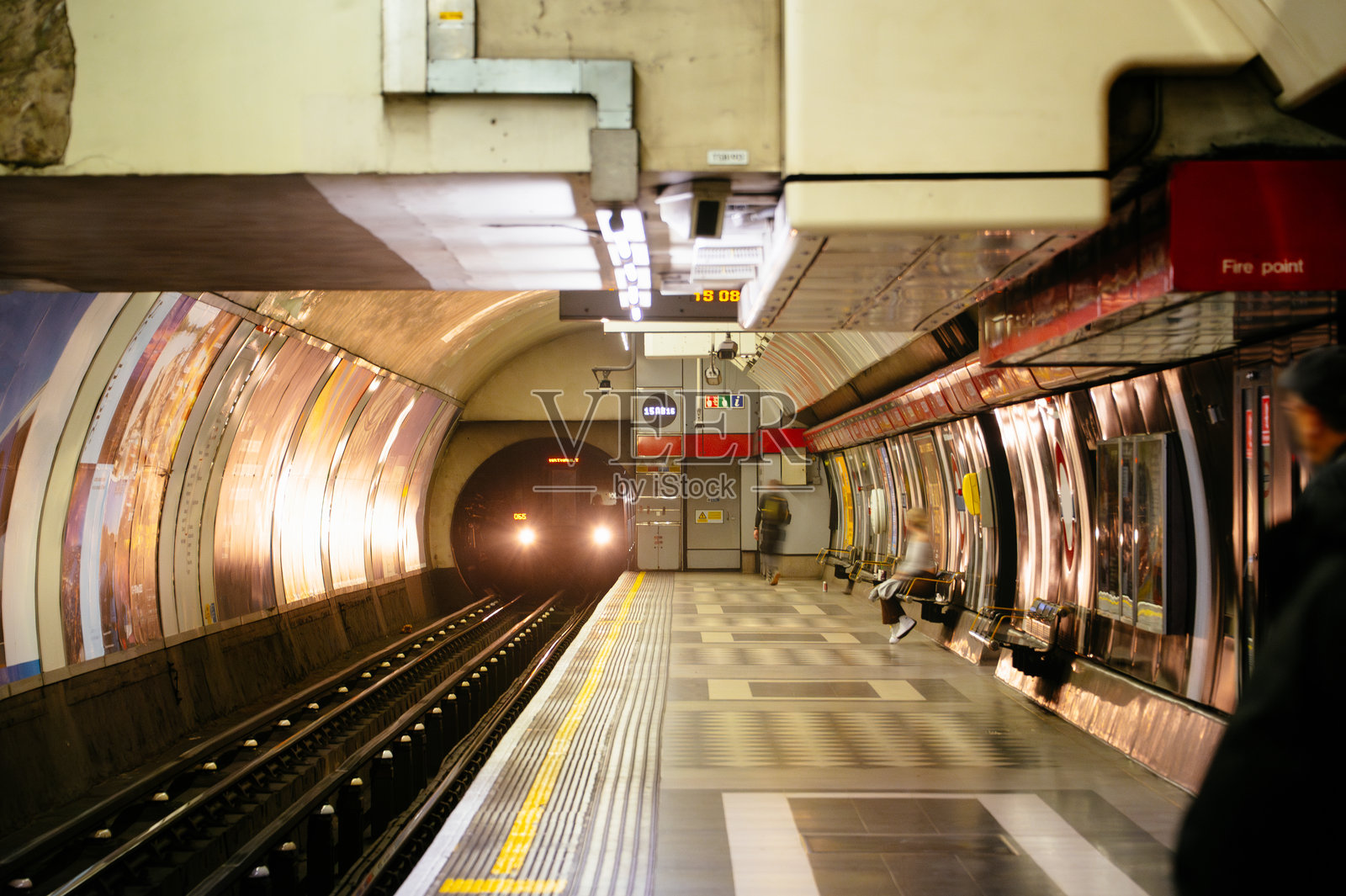 地下车站照片摄影图片