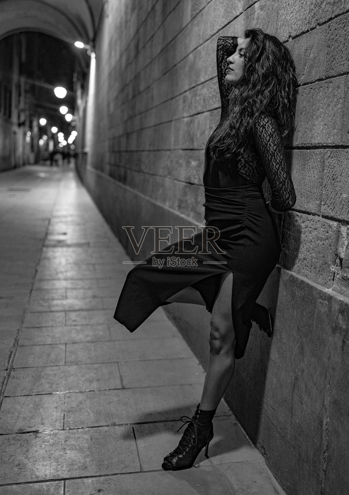 卡拉在街上照片摄影图片