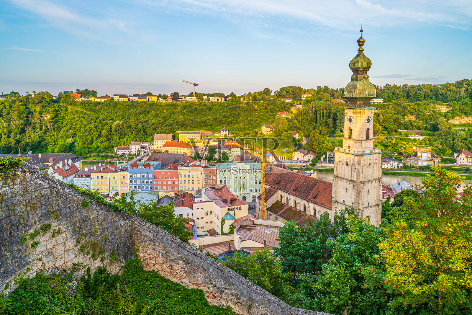 德国布尔豪森市中心天际线照片摄影图片