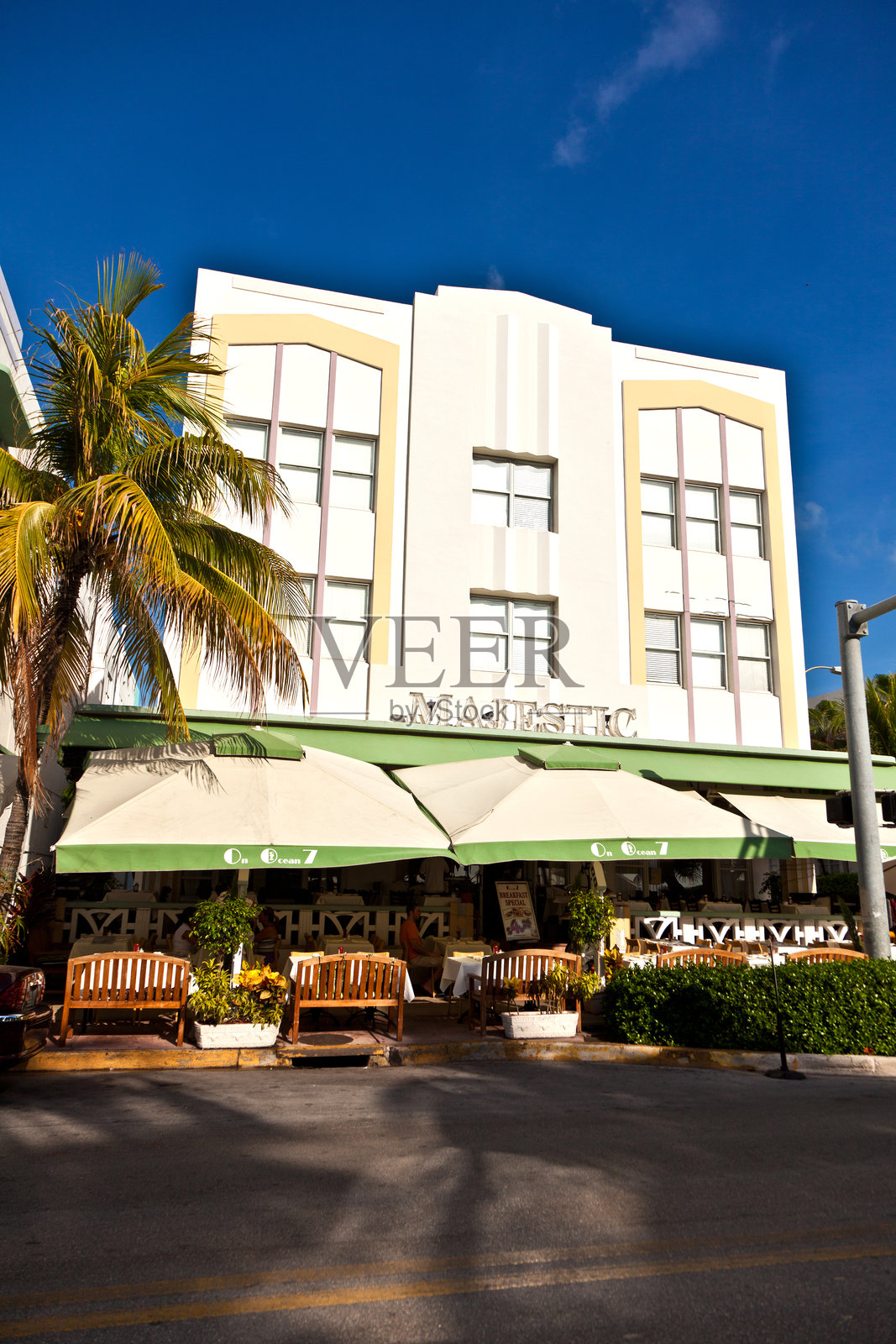 迈阿密海滩海洋大道上的宏伟酒店照片摄影图片