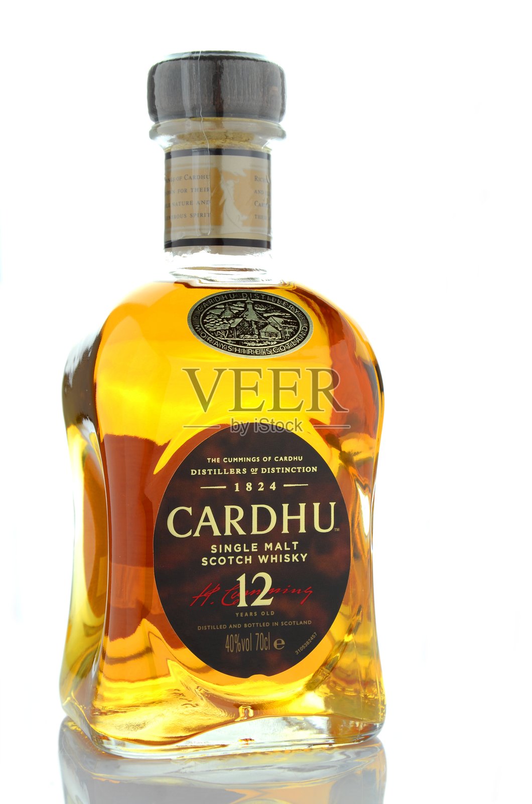 卡杜威士忌,背景为白色。照片摄影图片