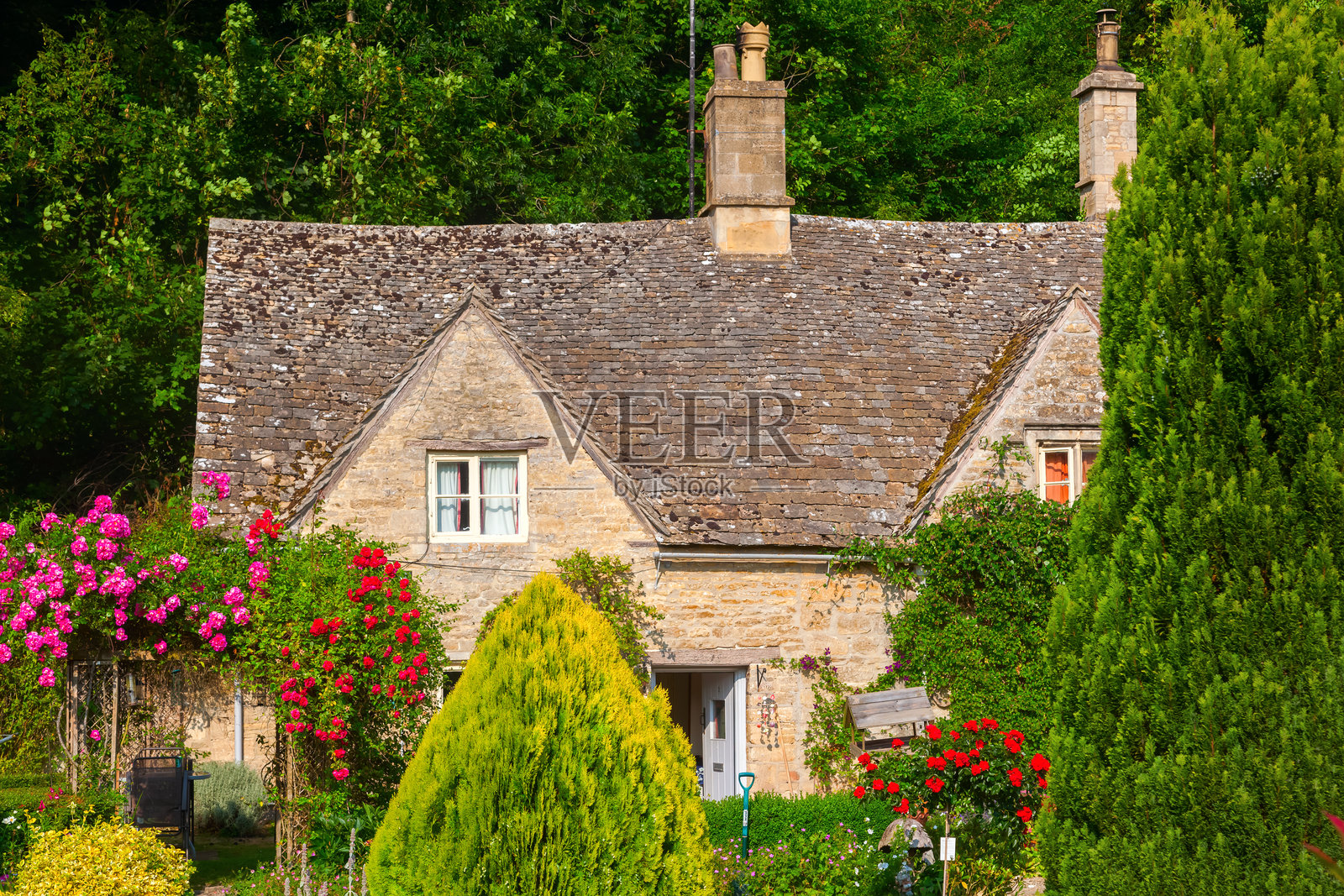英格兰比伯里的一座古老小屋照片摄影图片