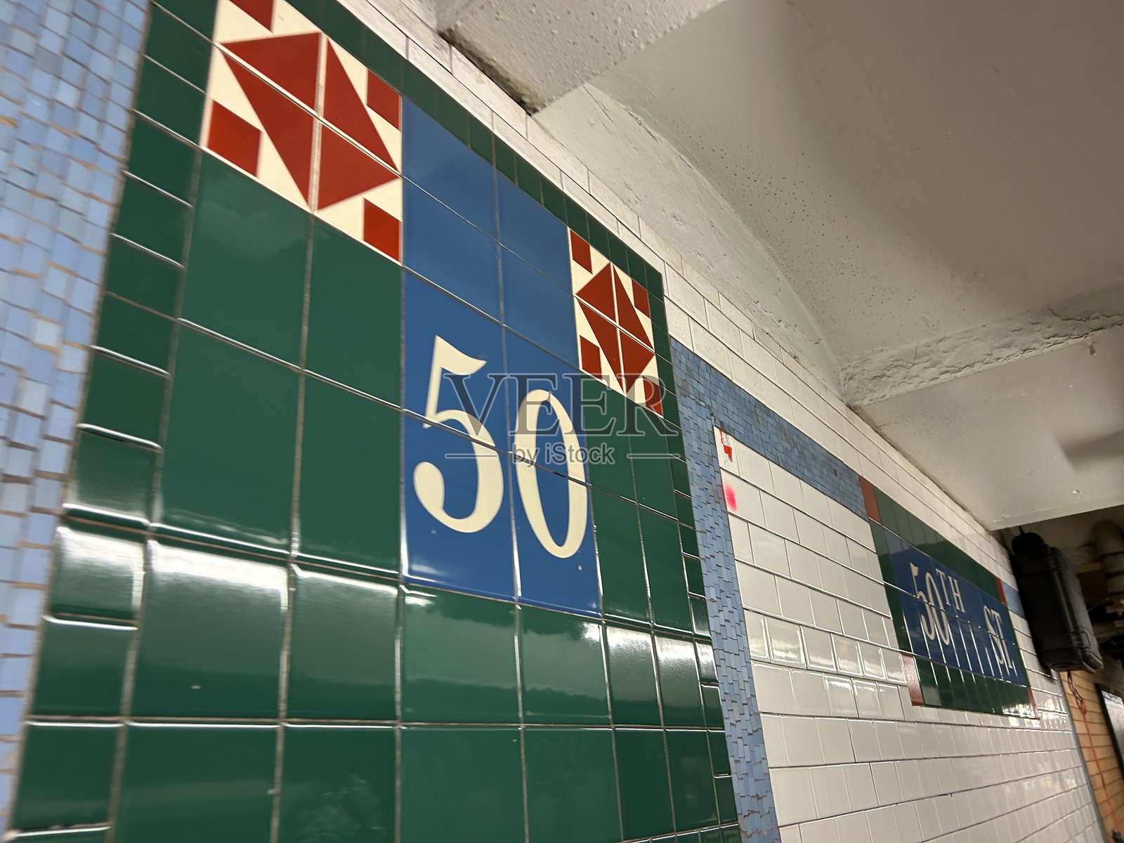 50街地铁站照片摄影图片