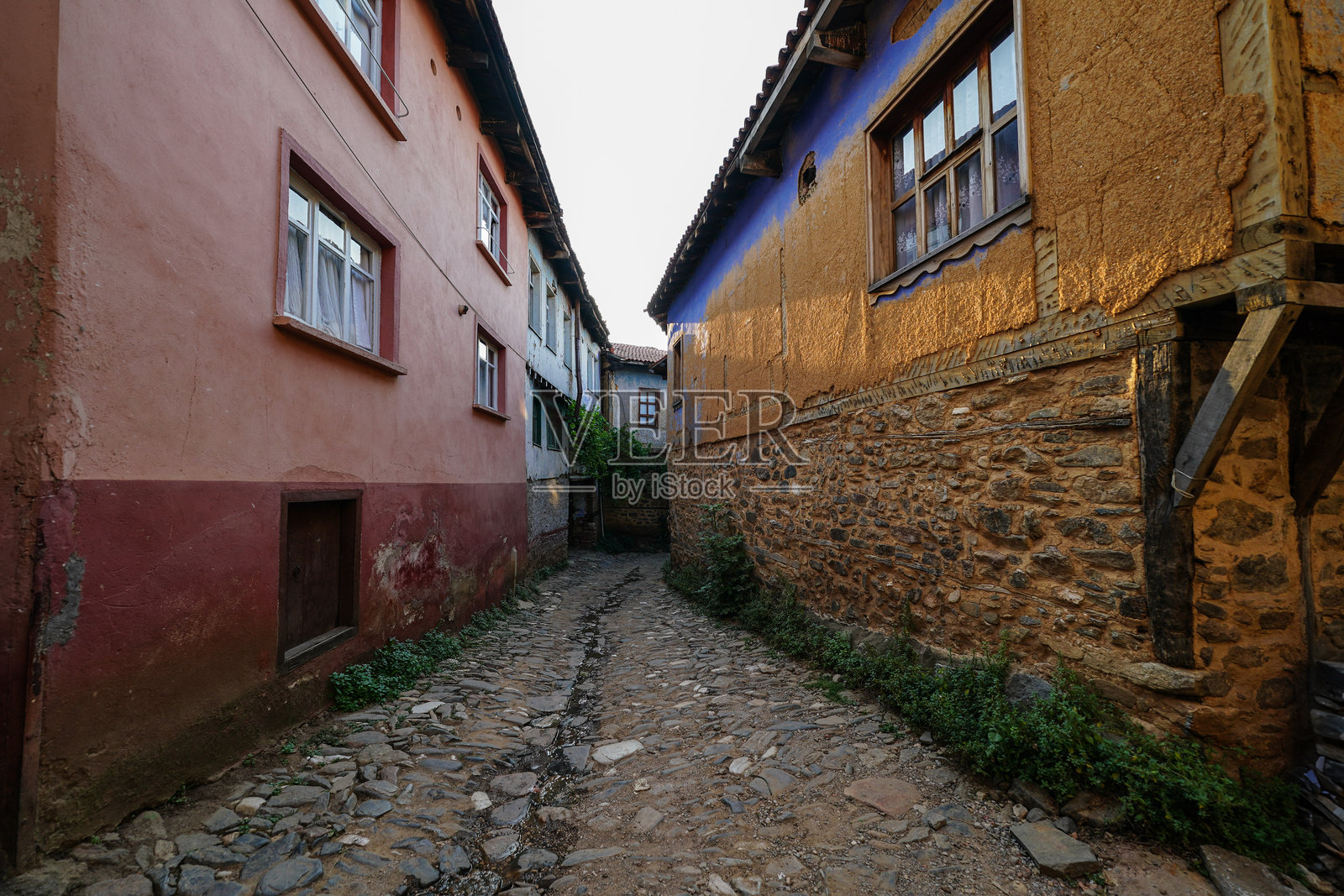 土耳其布尔萨库马利基兹克村的老建筑照片摄影图片